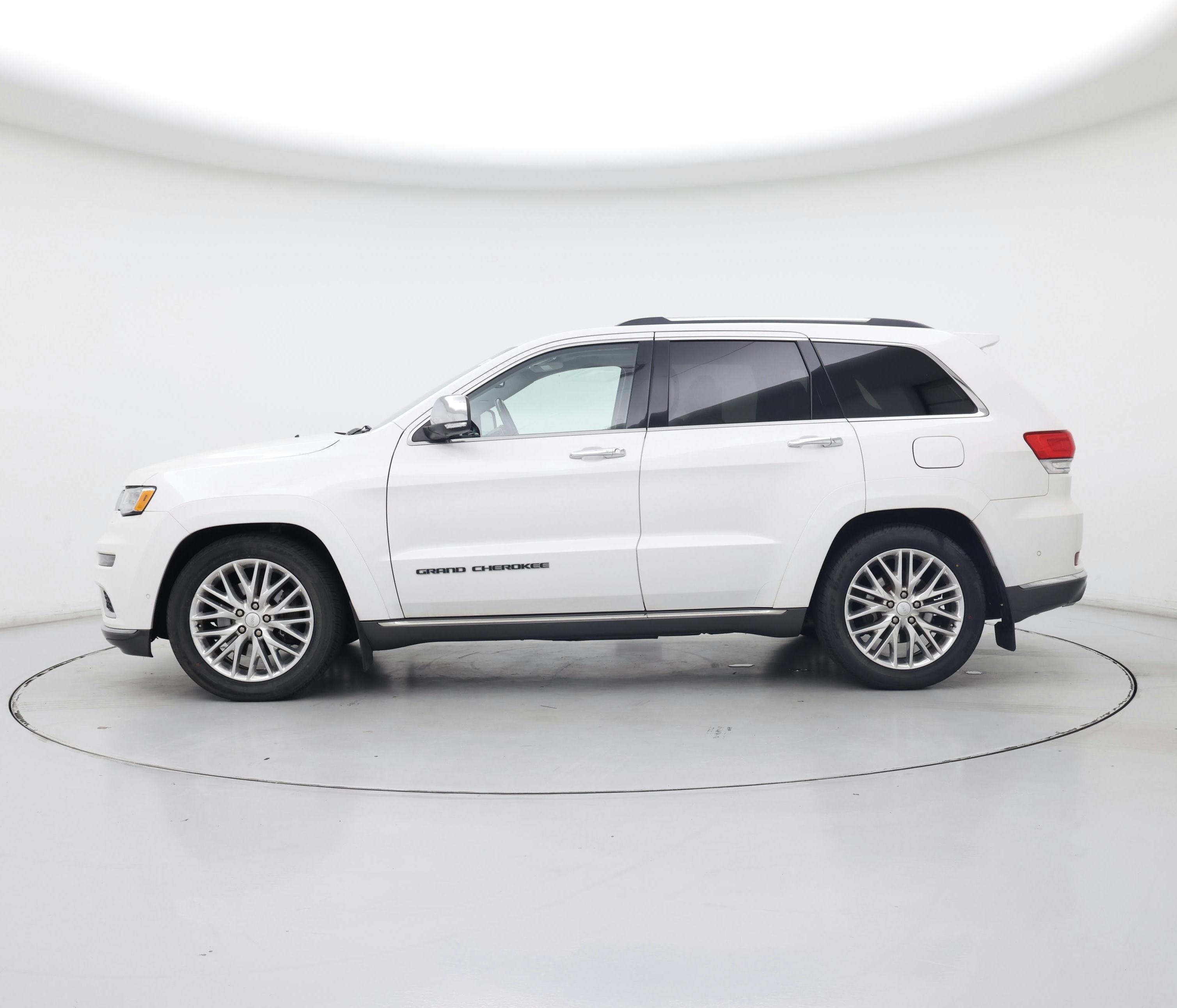 Thumbnail: 2017 Jeep Grand Cherokee - 3