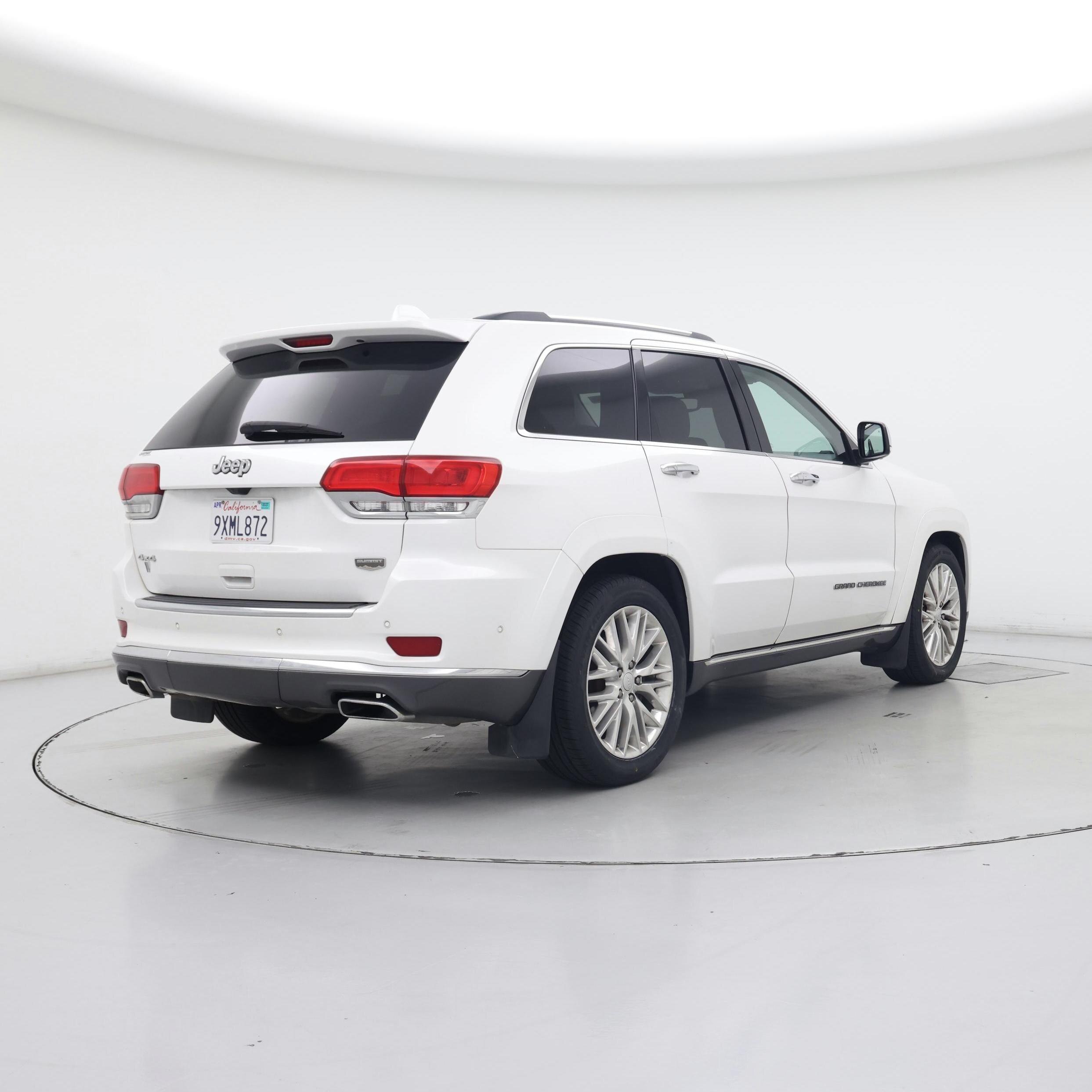 Thumbnail: 2017 Jeep Grand Cherokee - 8