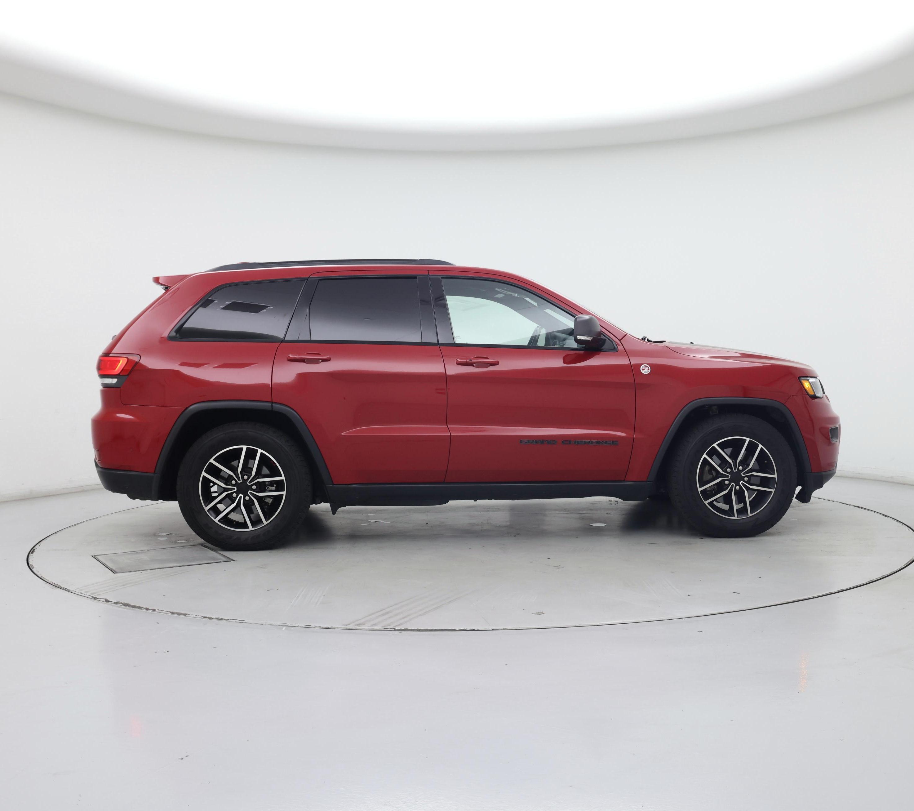 Thumbnail: 2020 Jeep Grand Cherokee - 7