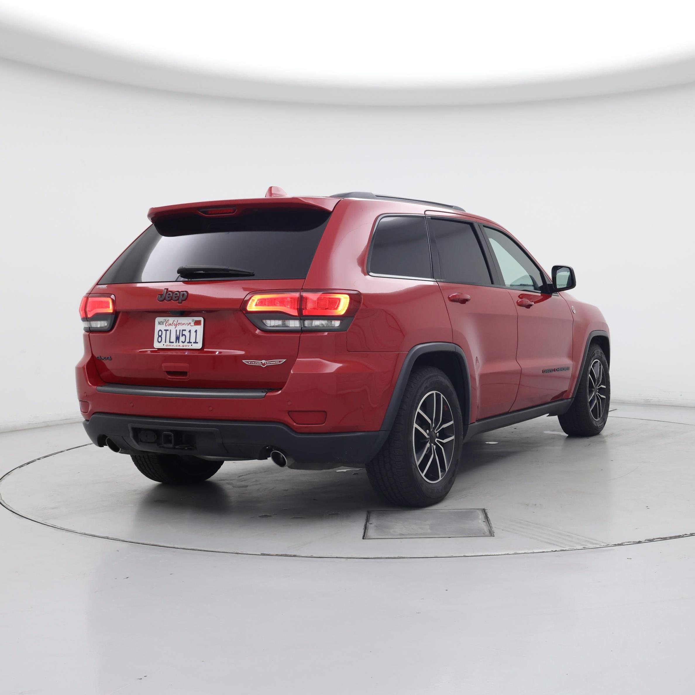 Thumbnail: 2020 Jeep Grand Cherokee - 8