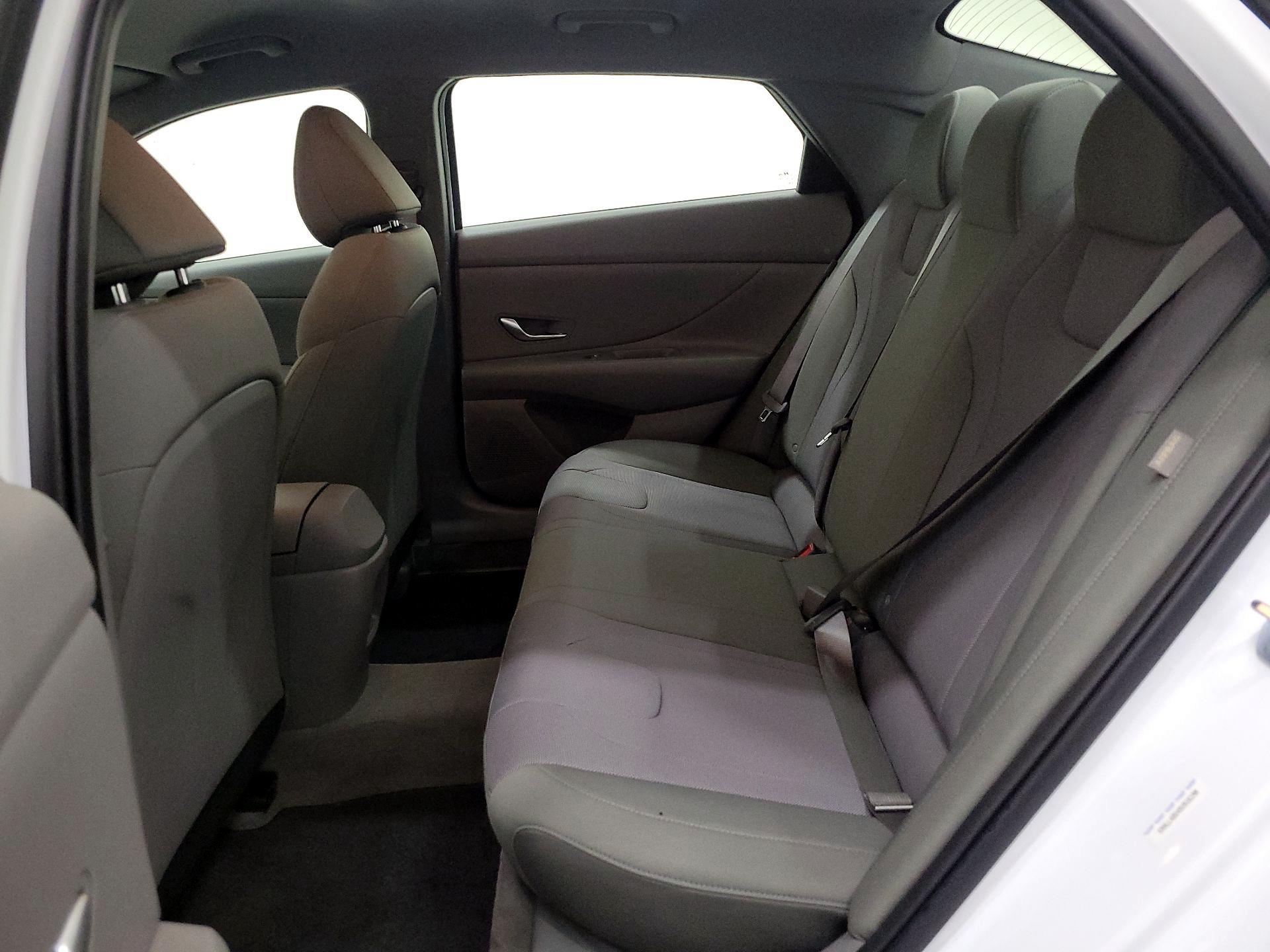 Thumbnail: 2025 Hyundai Elantra - 19