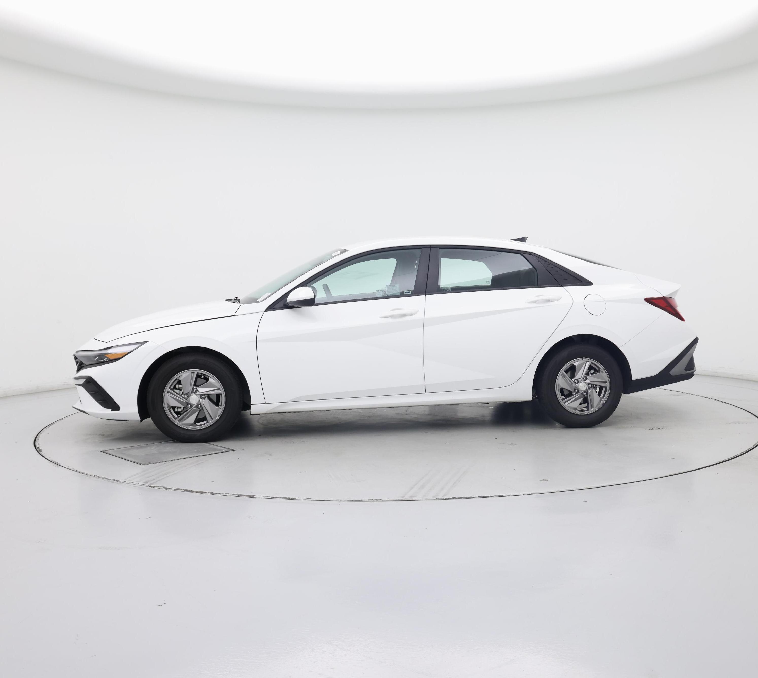 Thumbnail: 2025 Hyundai Elantra - 3