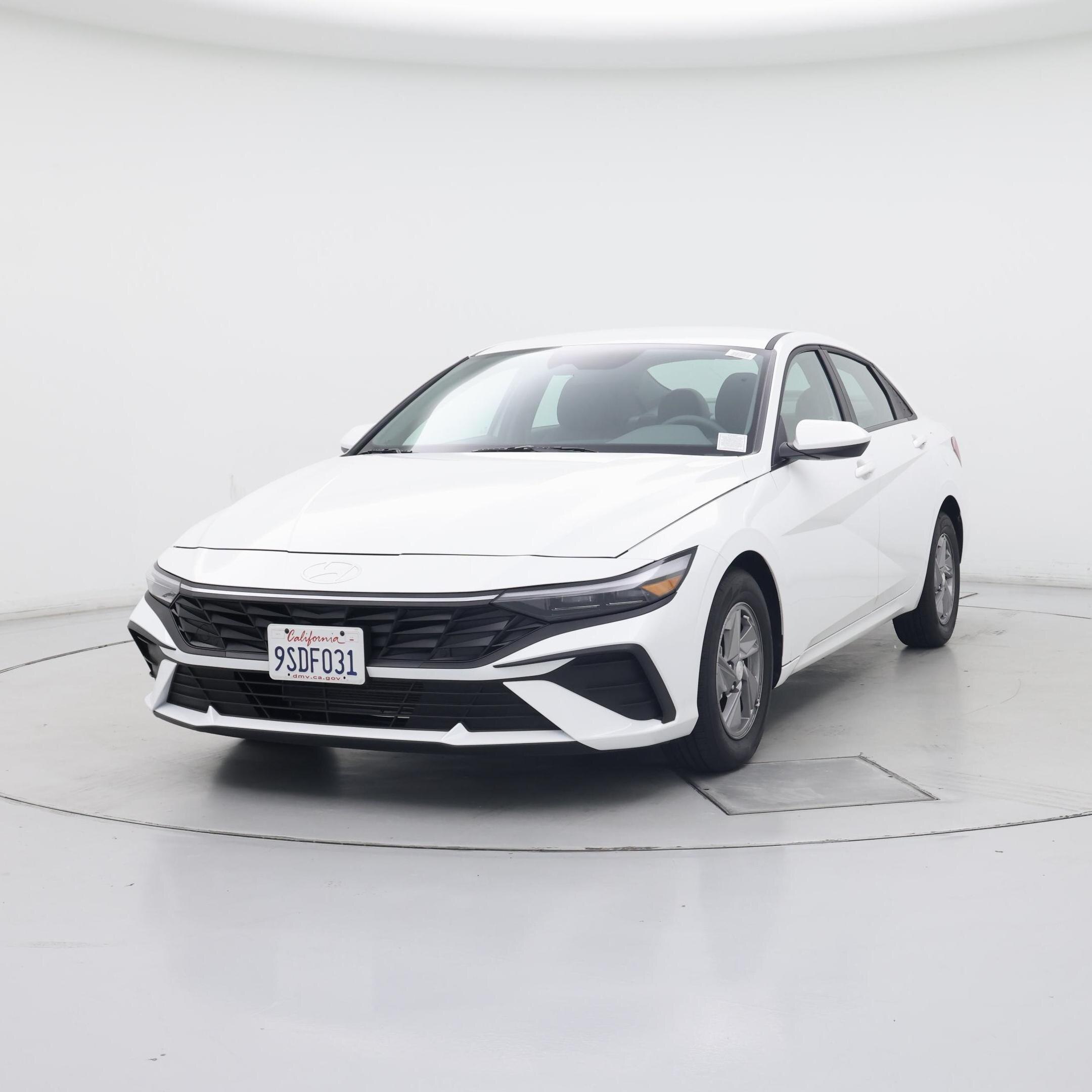 Thumbnail: 2025 Hyundai Elantra - 4