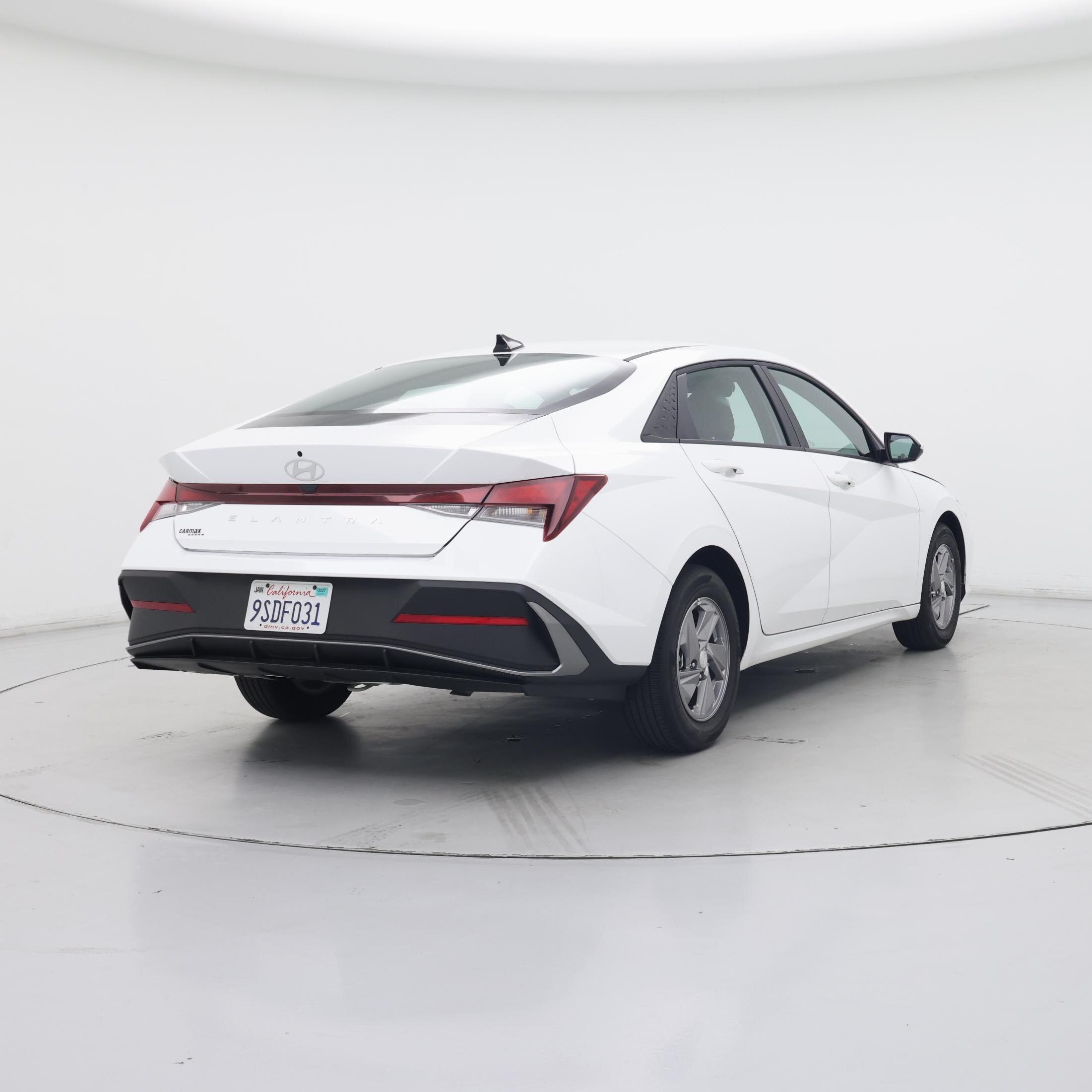Thumbnail: 2025 Hyundai Elantra - 8