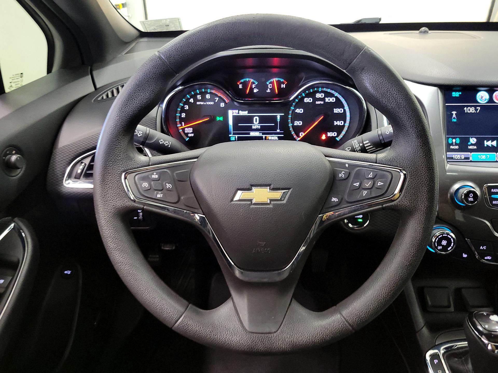 Thumbnail: 2016 Chevrolet Cruze - 10