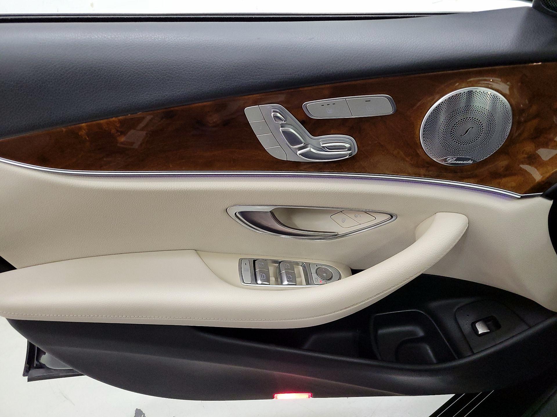 Thumbnail: 2018 Mercedes-Benz E-Class - 12