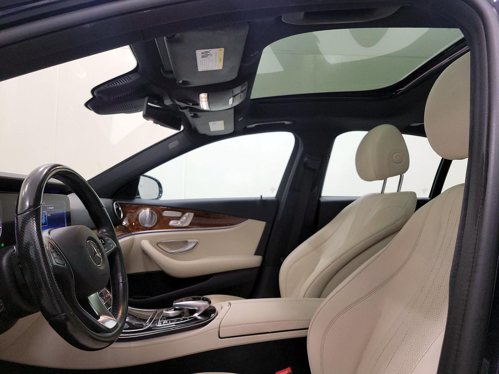 Thumbnail: 2018 Mercedes-Benz E-Class - 20