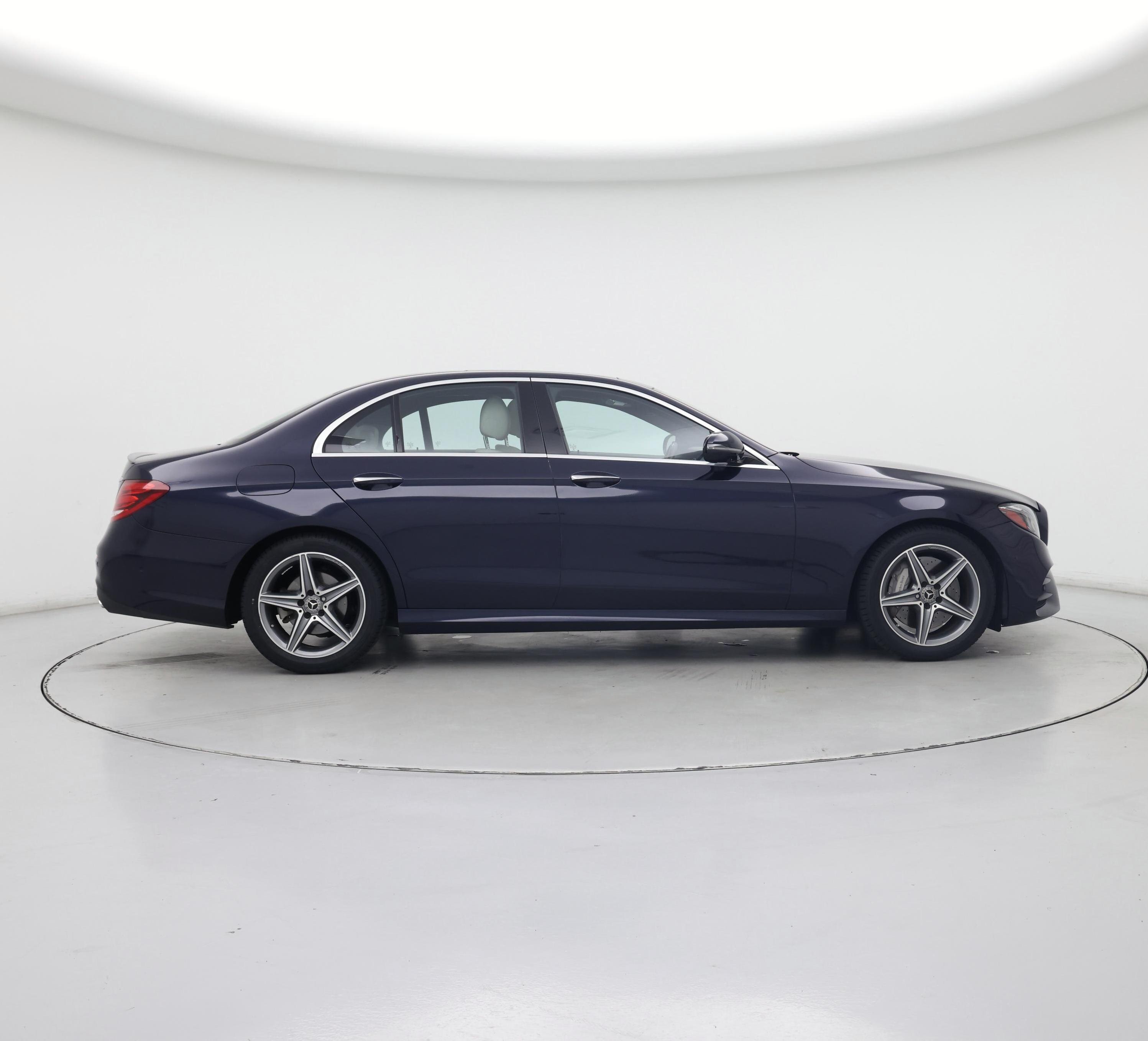 Thumbnail: 2018 Mercedes-Benz E-Class - 7