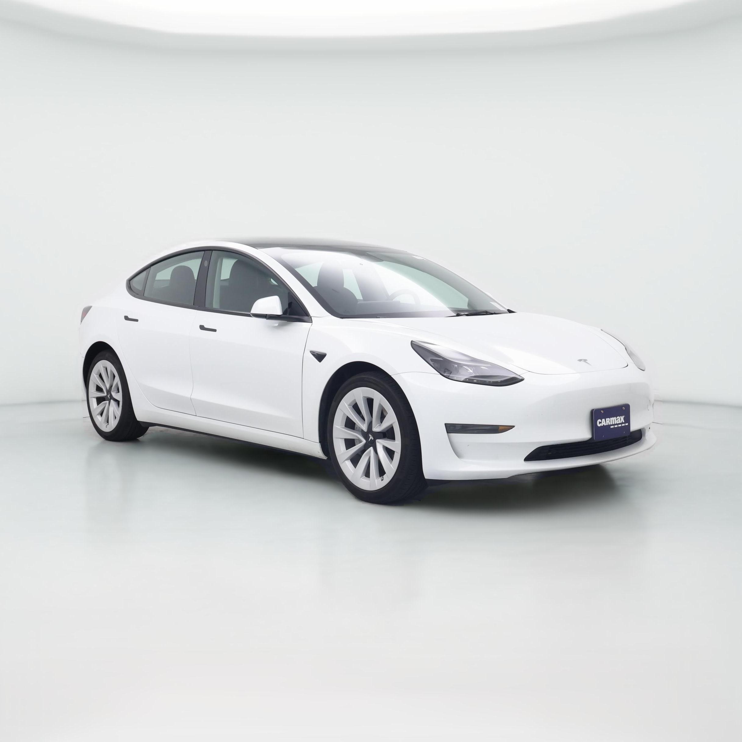 Thumbnail: 2023 Tesla Model 3 - 1