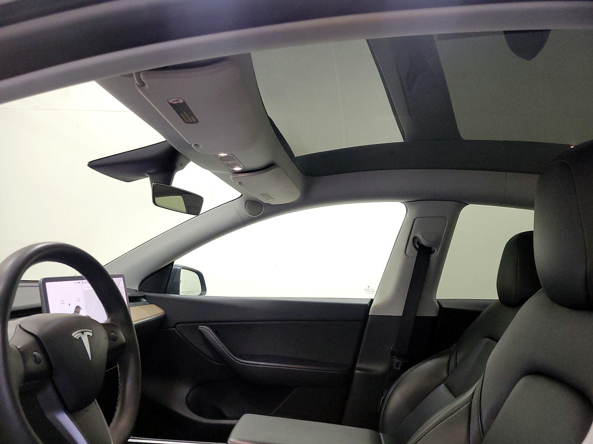 Thumbnail: 2021 Tesla Model Y - 19