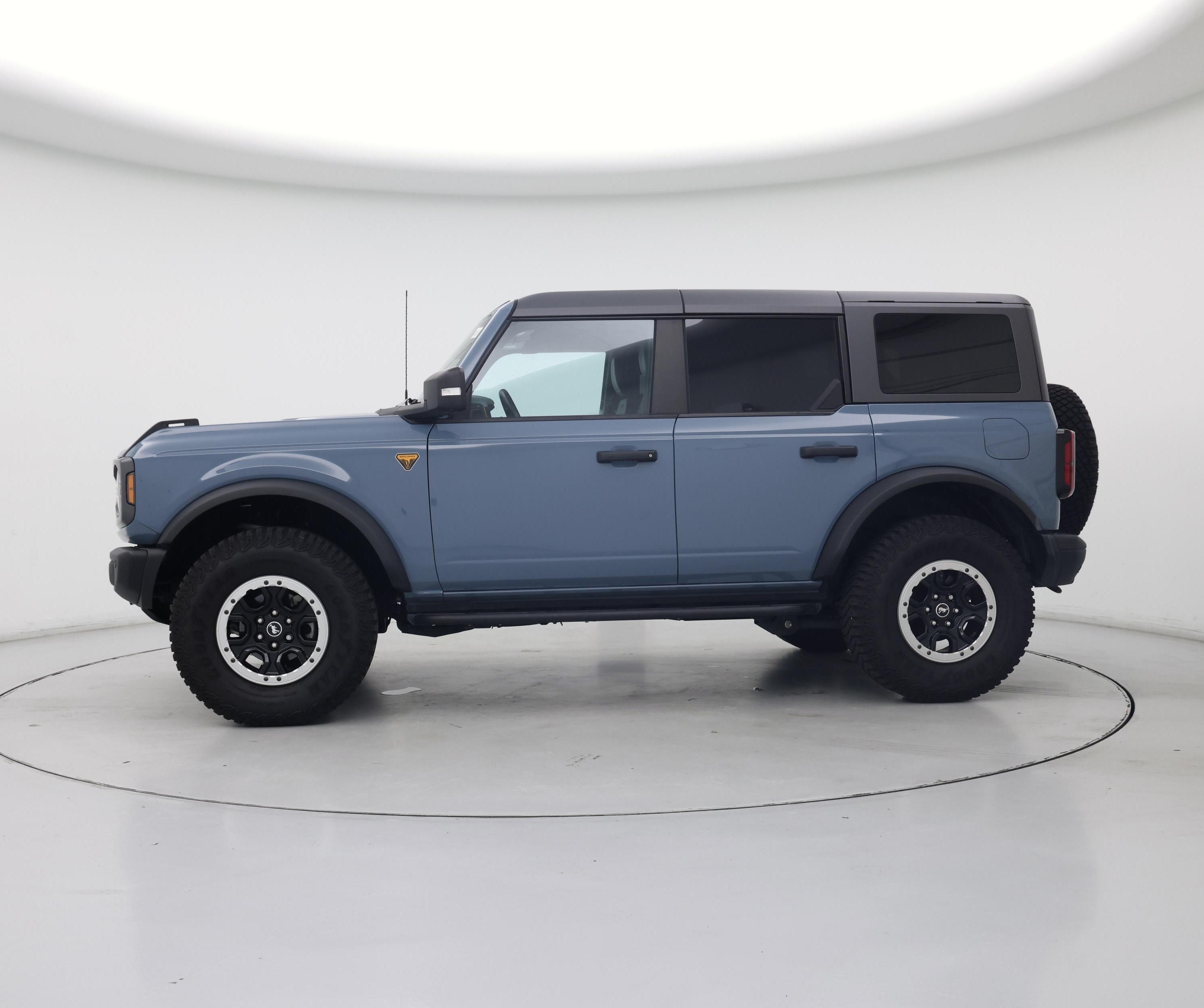 Thumbnail: 2023 Ford Bronco - 3