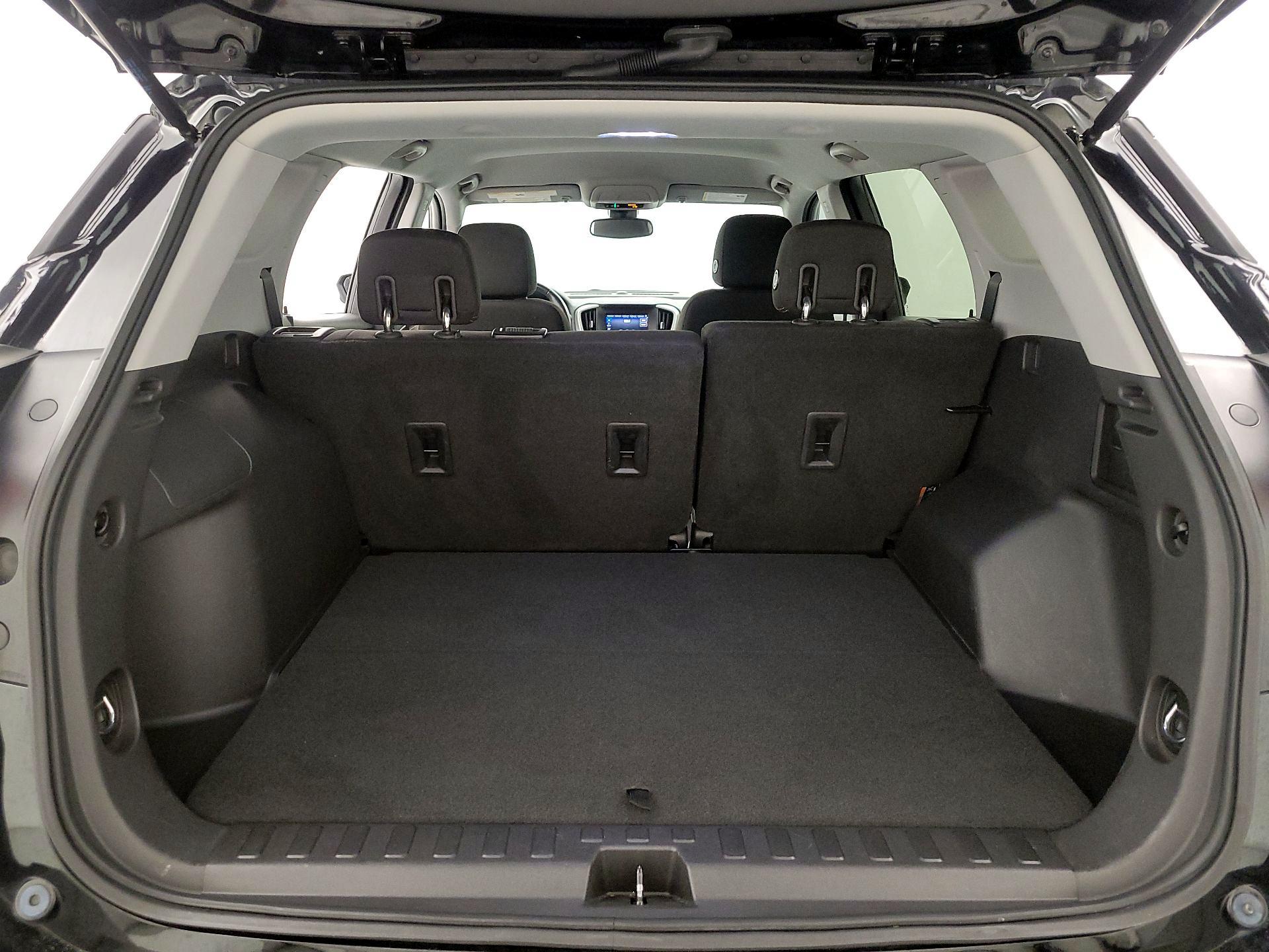 Thumbnail: 2020 GMC Terrain - 20