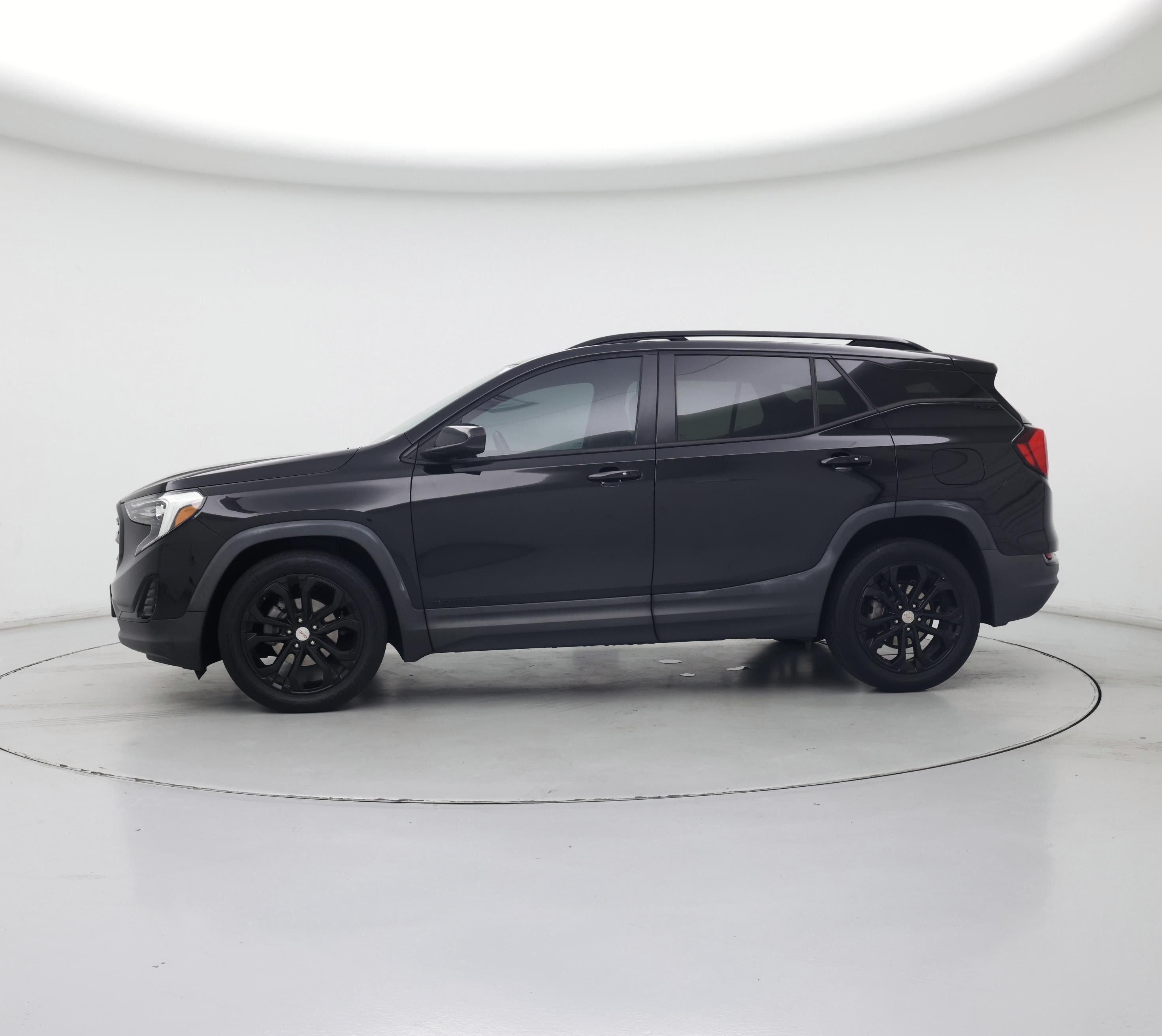 Thumbnail: 2020 GMC Terrain - 3