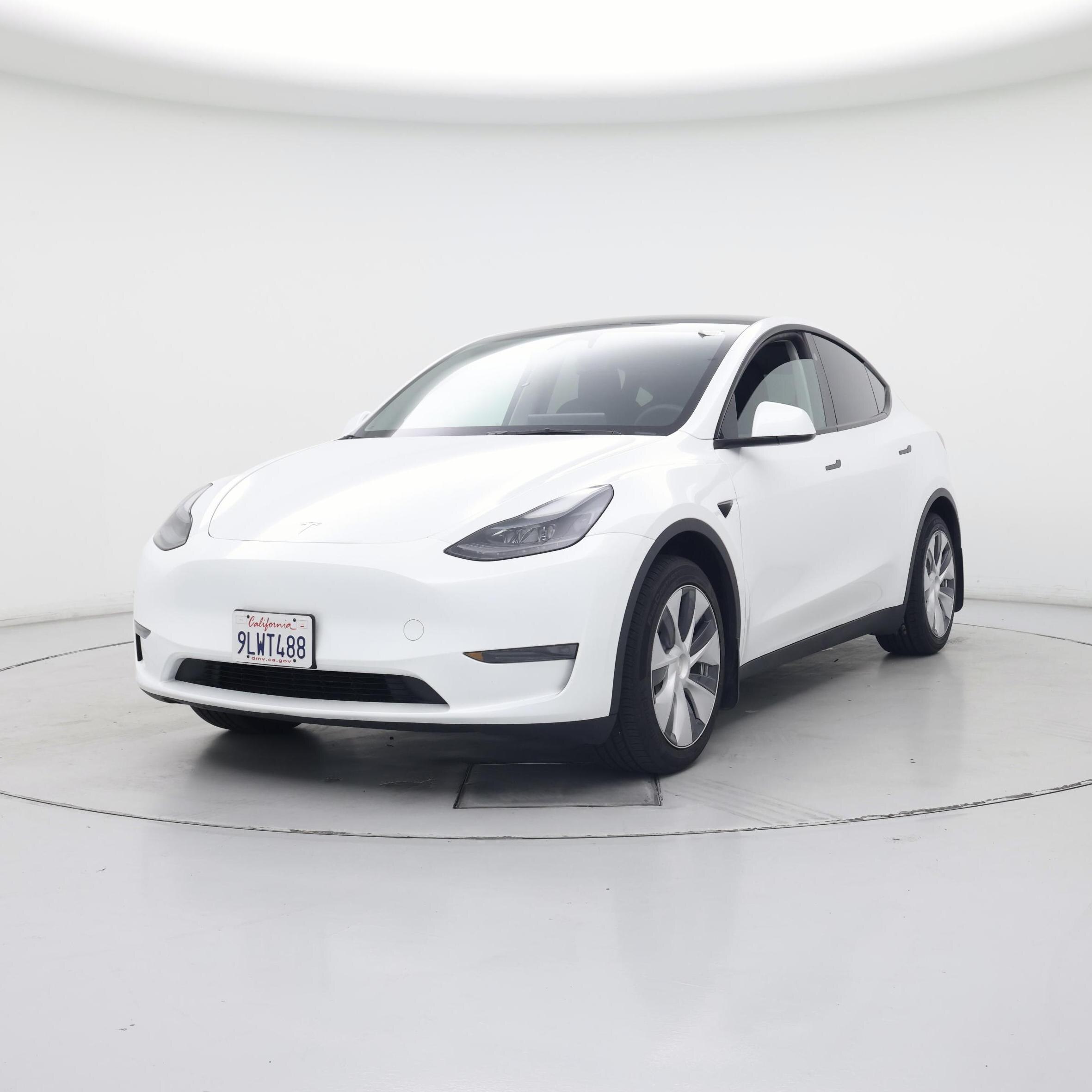 Thumbnail: 2024 Tesla Model Y - 4