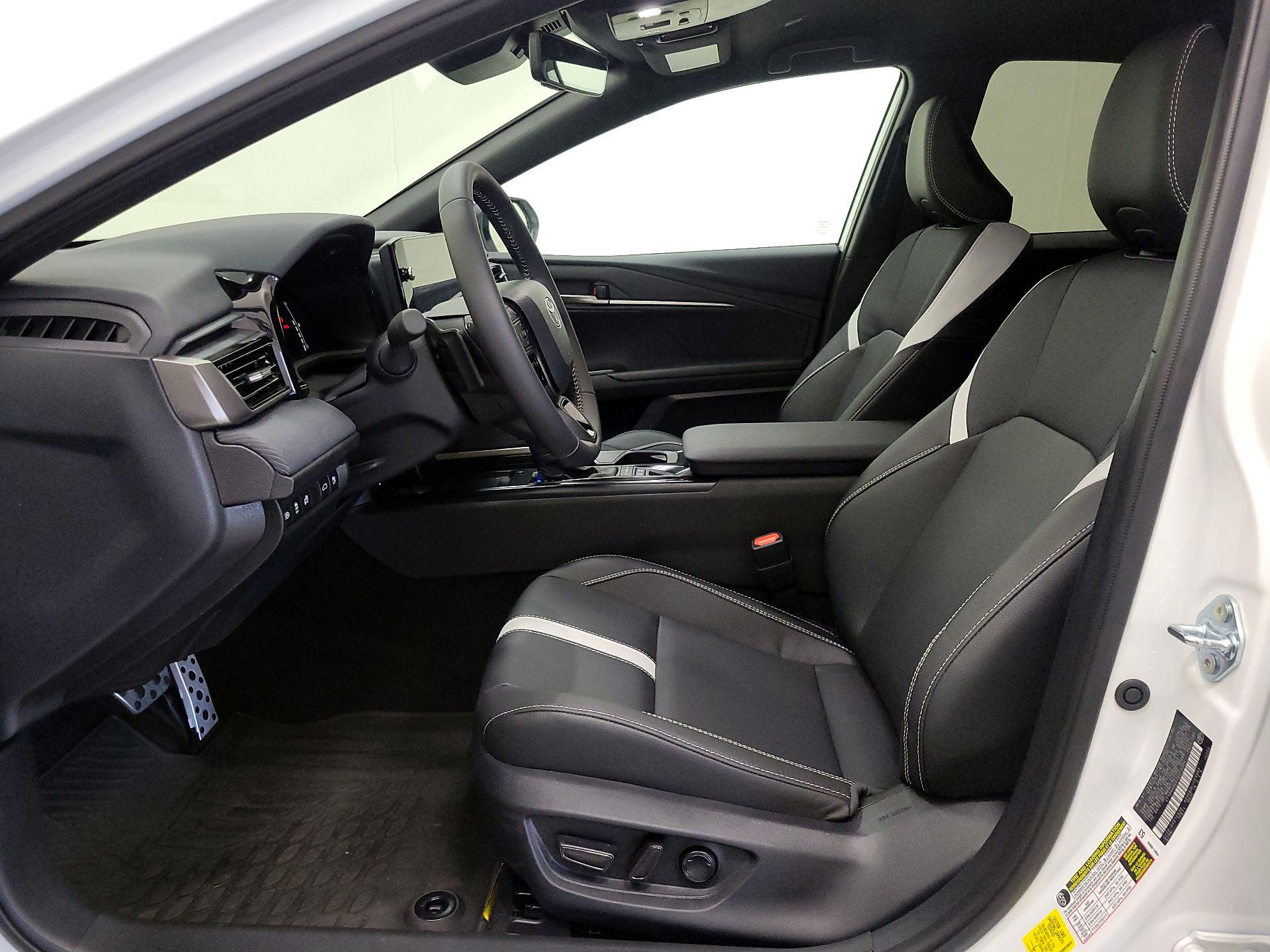 Thumbnail: 2026 Toyota Camry - 11