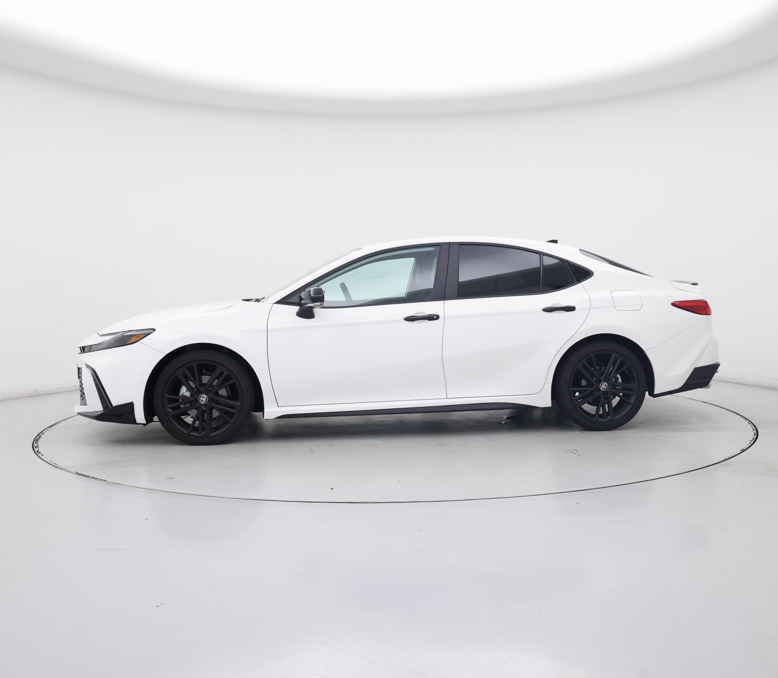 Thumbnail: 2026 Toyota Camry - 3