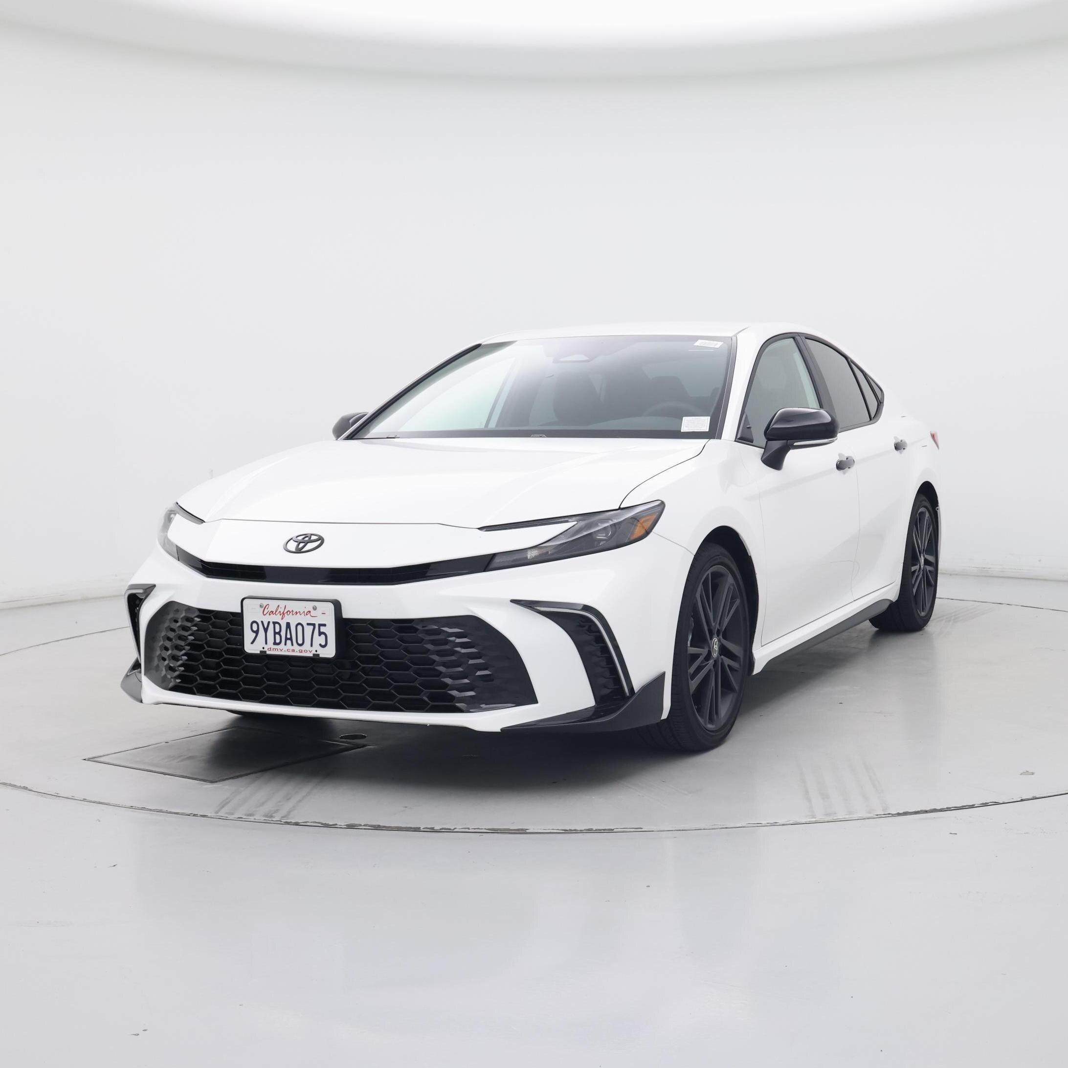 Thumbnail: 2026 Toyota Camry - 4