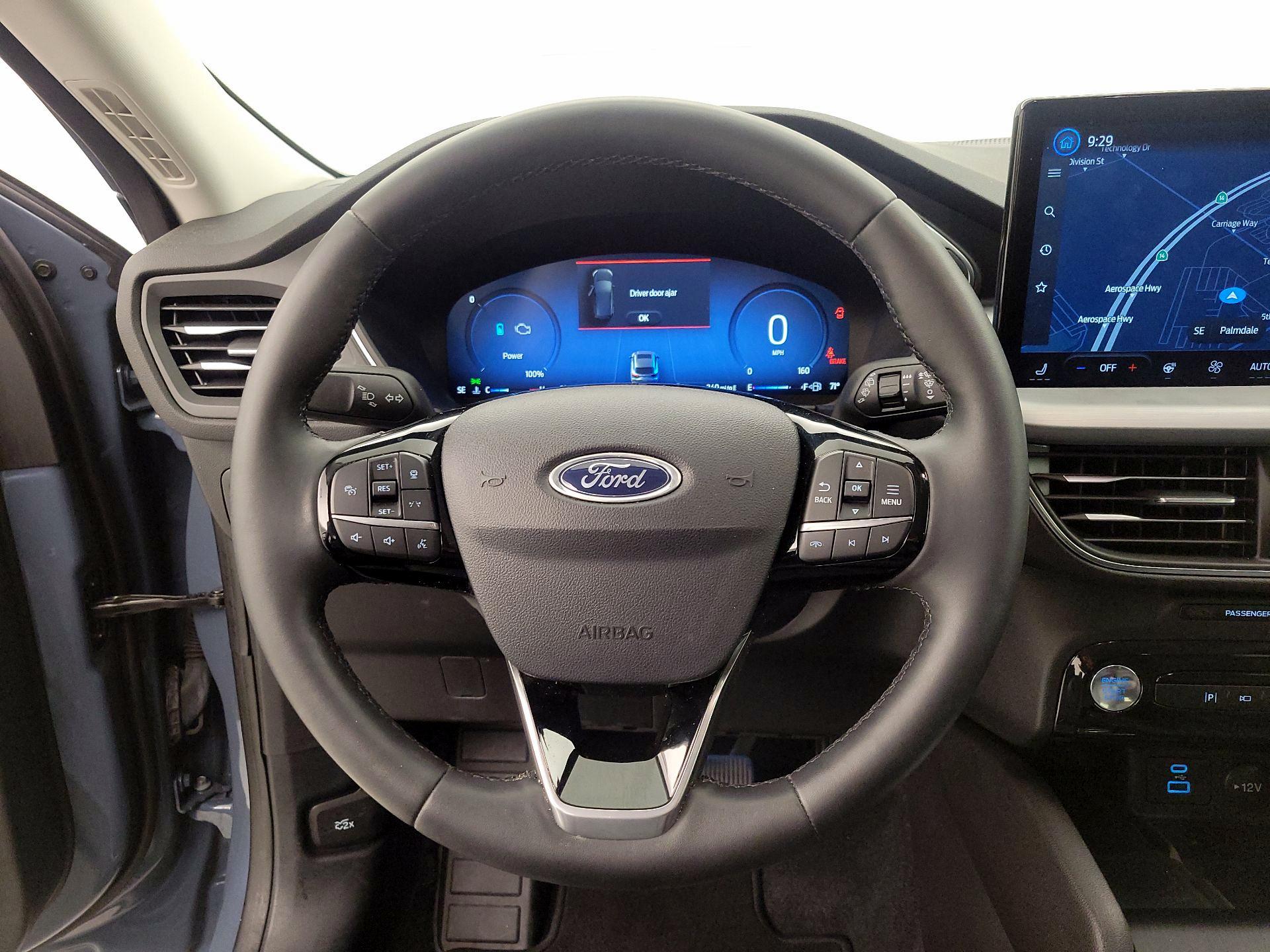 Thumbnail: 2023 Ford Escape - 10