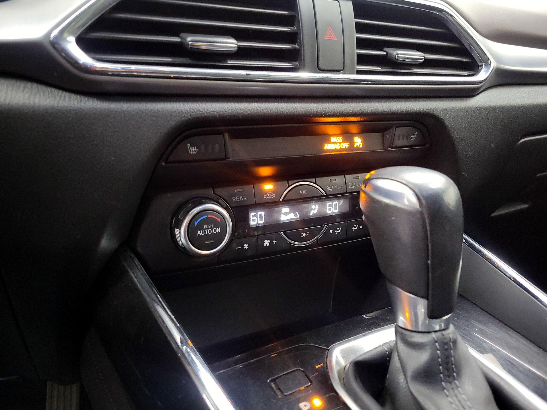 Thumbnail: 2016 Mazda CX-9 - 16