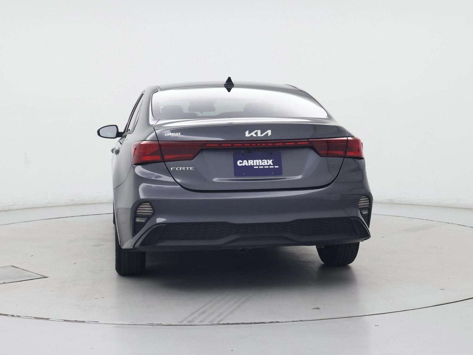 2023 Kia Forte LXS - Photo 7
