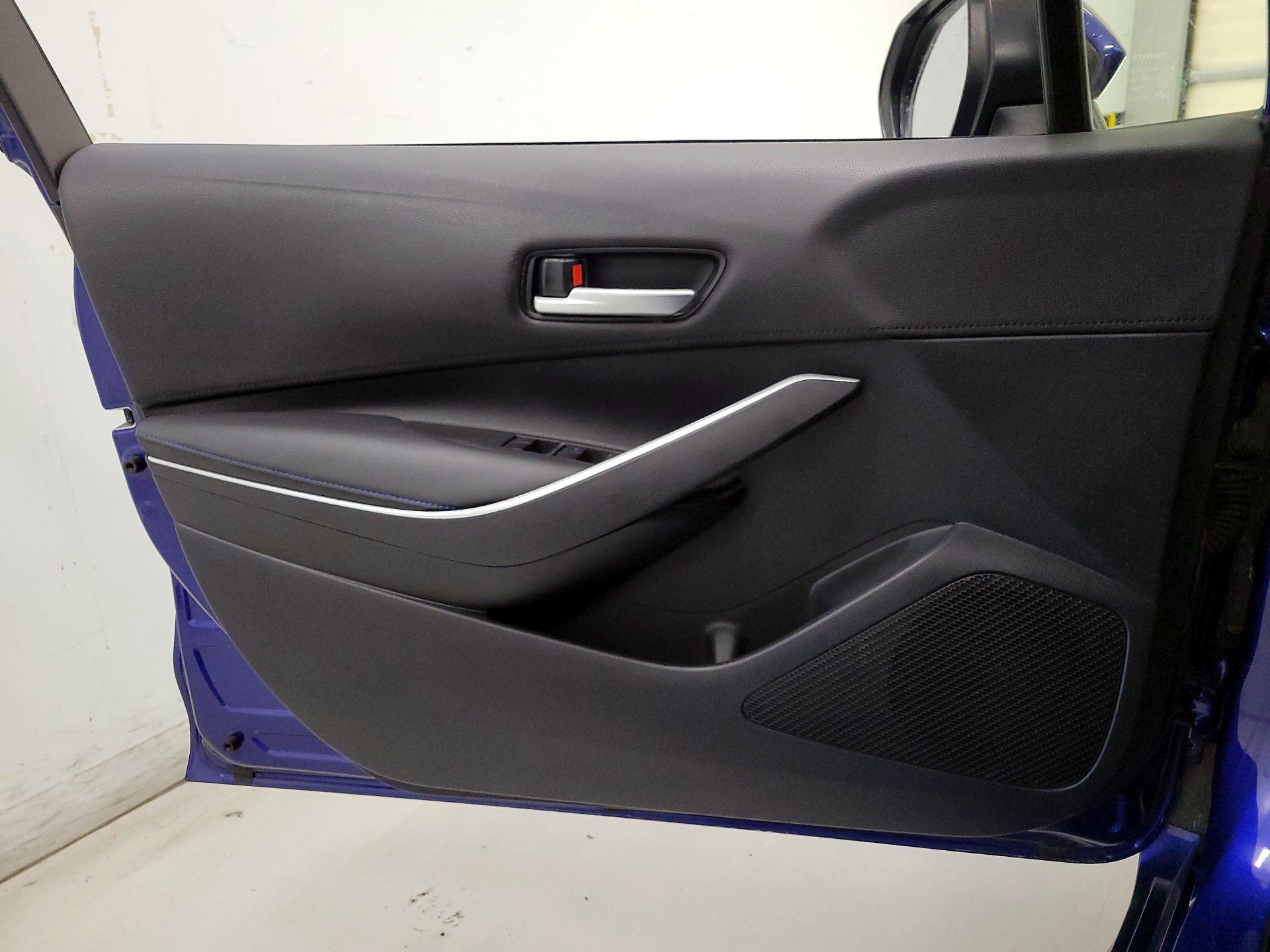 Thumbnail: 2020 Toyota Corolla - 12