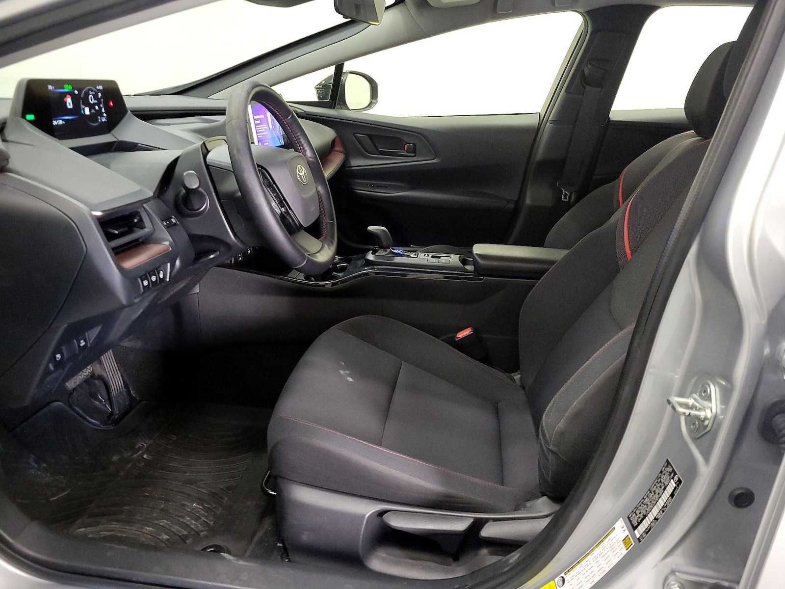 2023 Toyota Prius Prime SE - Photo 12