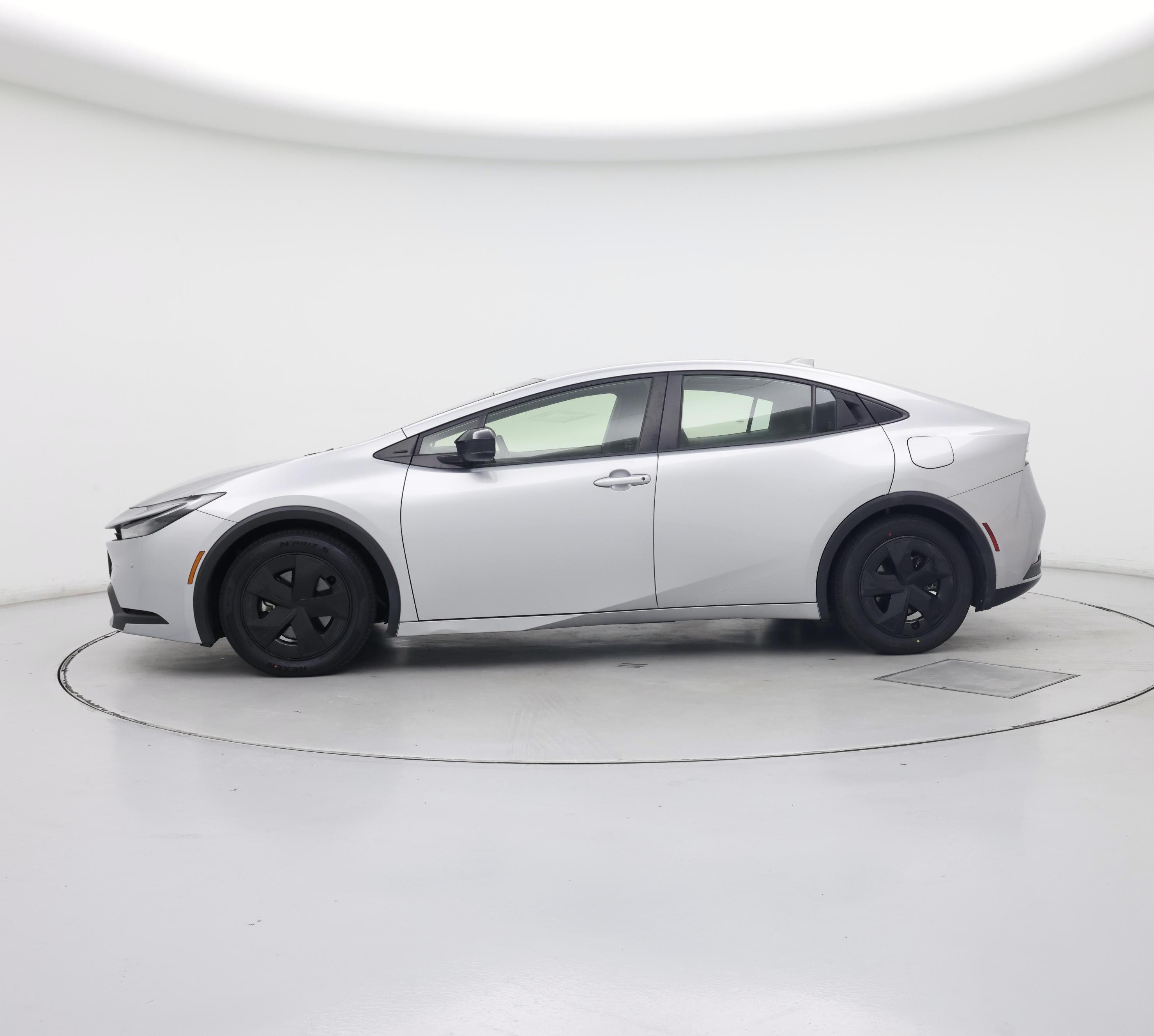 Thumbnail: 2023 Toyota Prius Prime - 3
