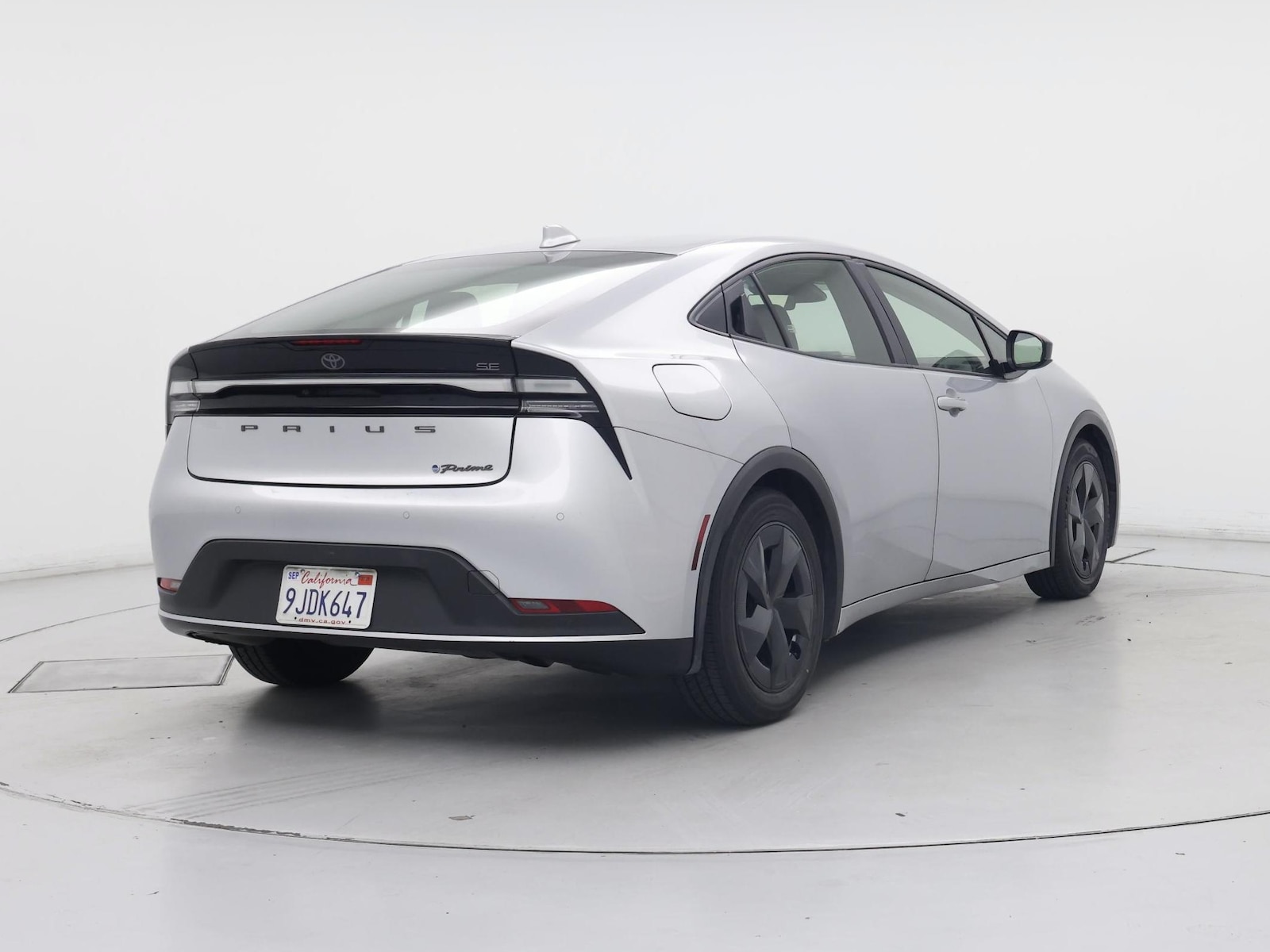 2023 Toyota Prius Prime SE - Photo 9