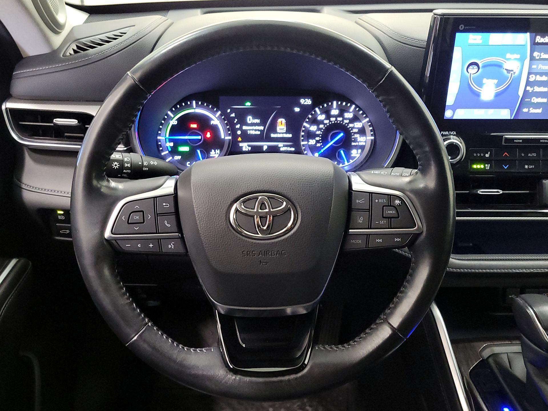 Thumbnail: 2020 Toyota Highlander - 10