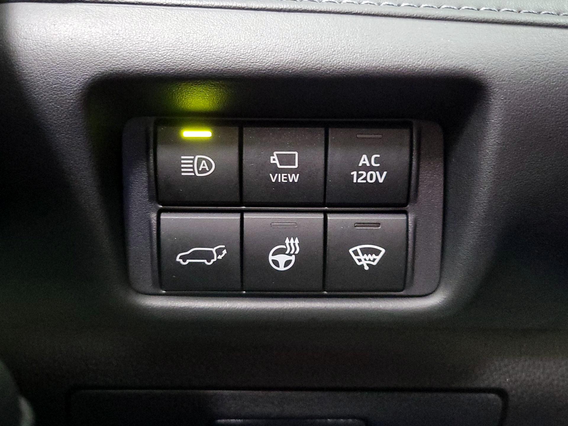 Thumbnail: 2020 Toyota Highlander - 13