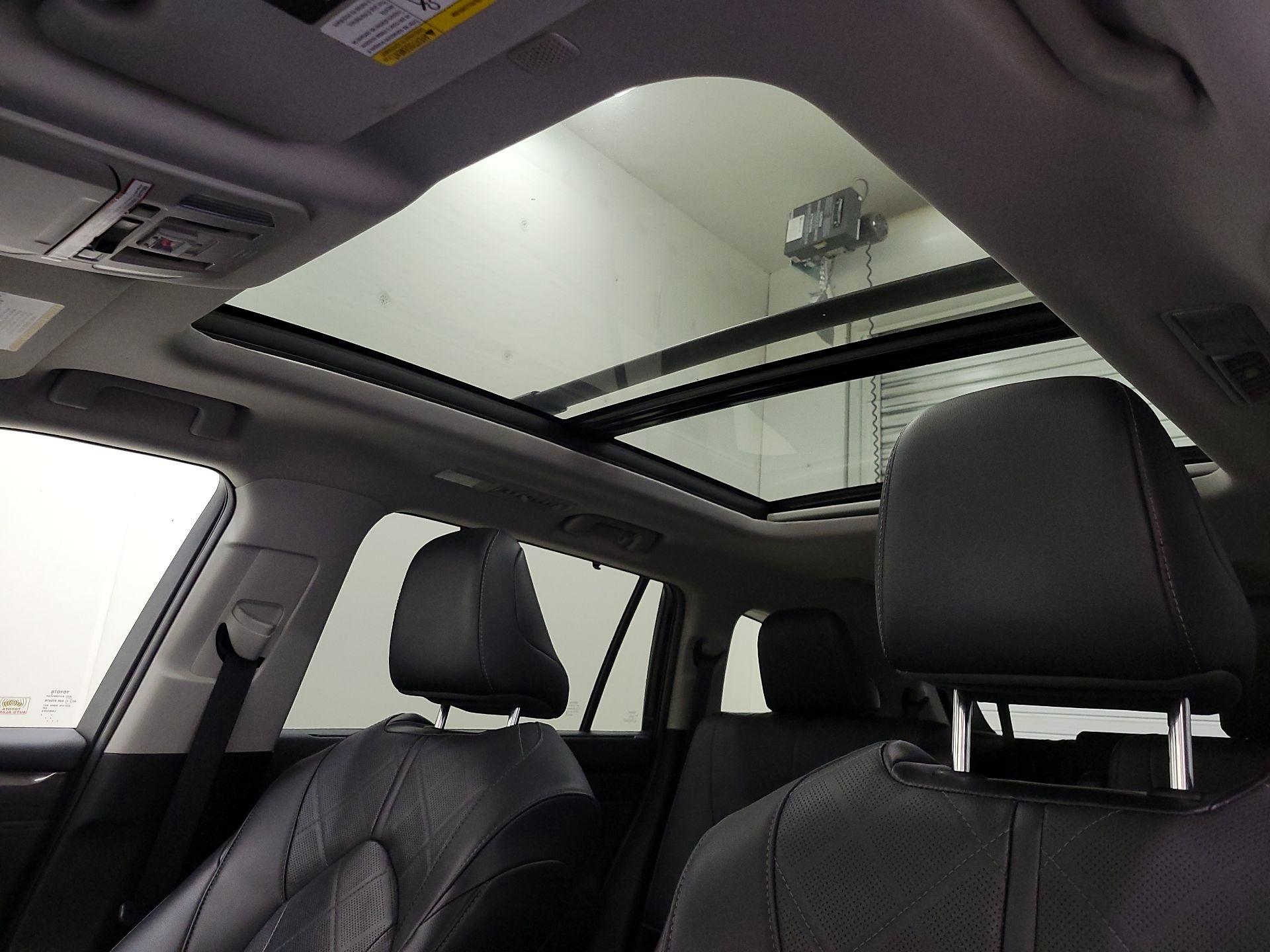 Thumbnail: 2020 Toyota Highlander - 19