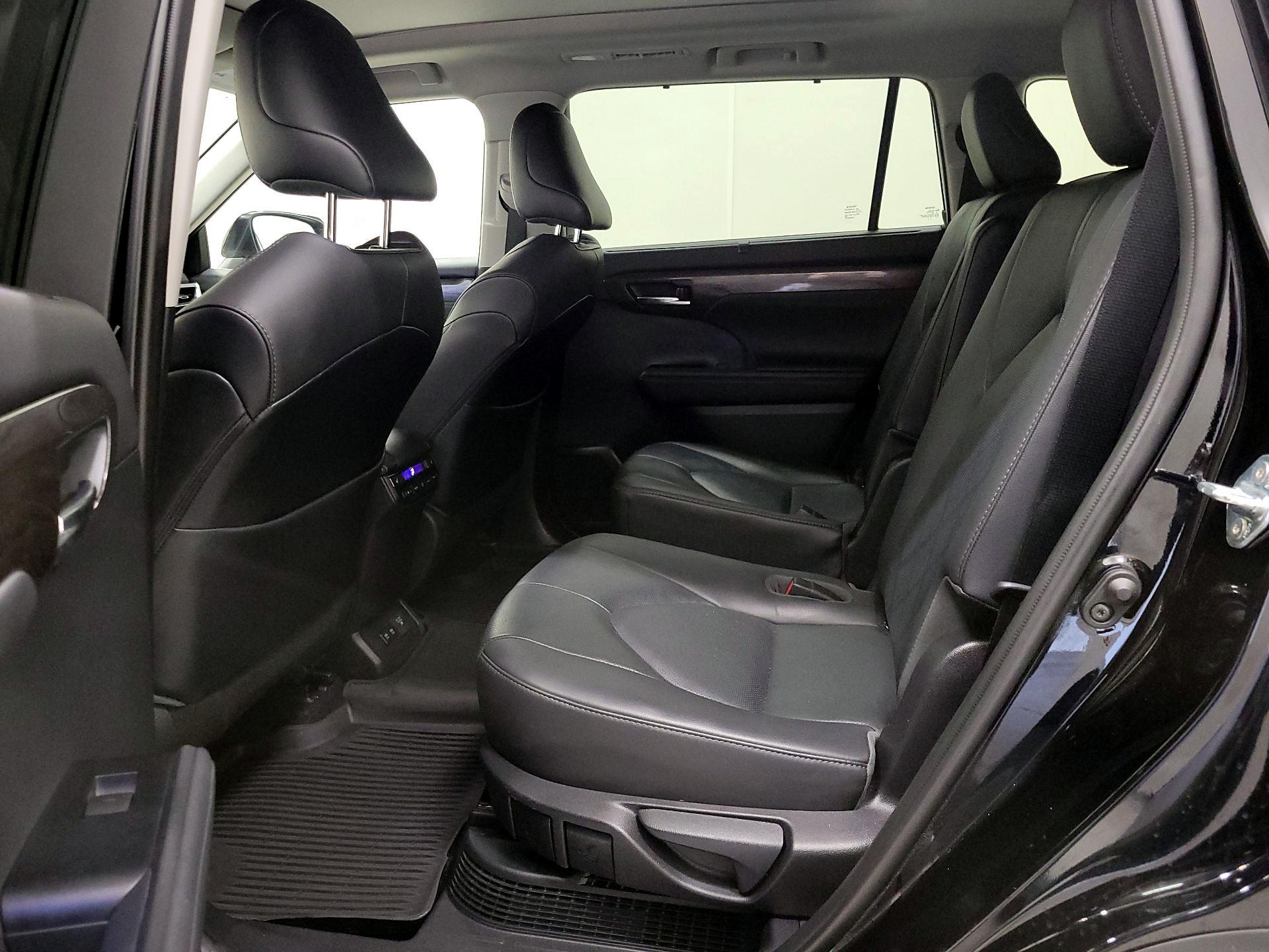 Thumbnail: 2020 Toyota Highlander - 20