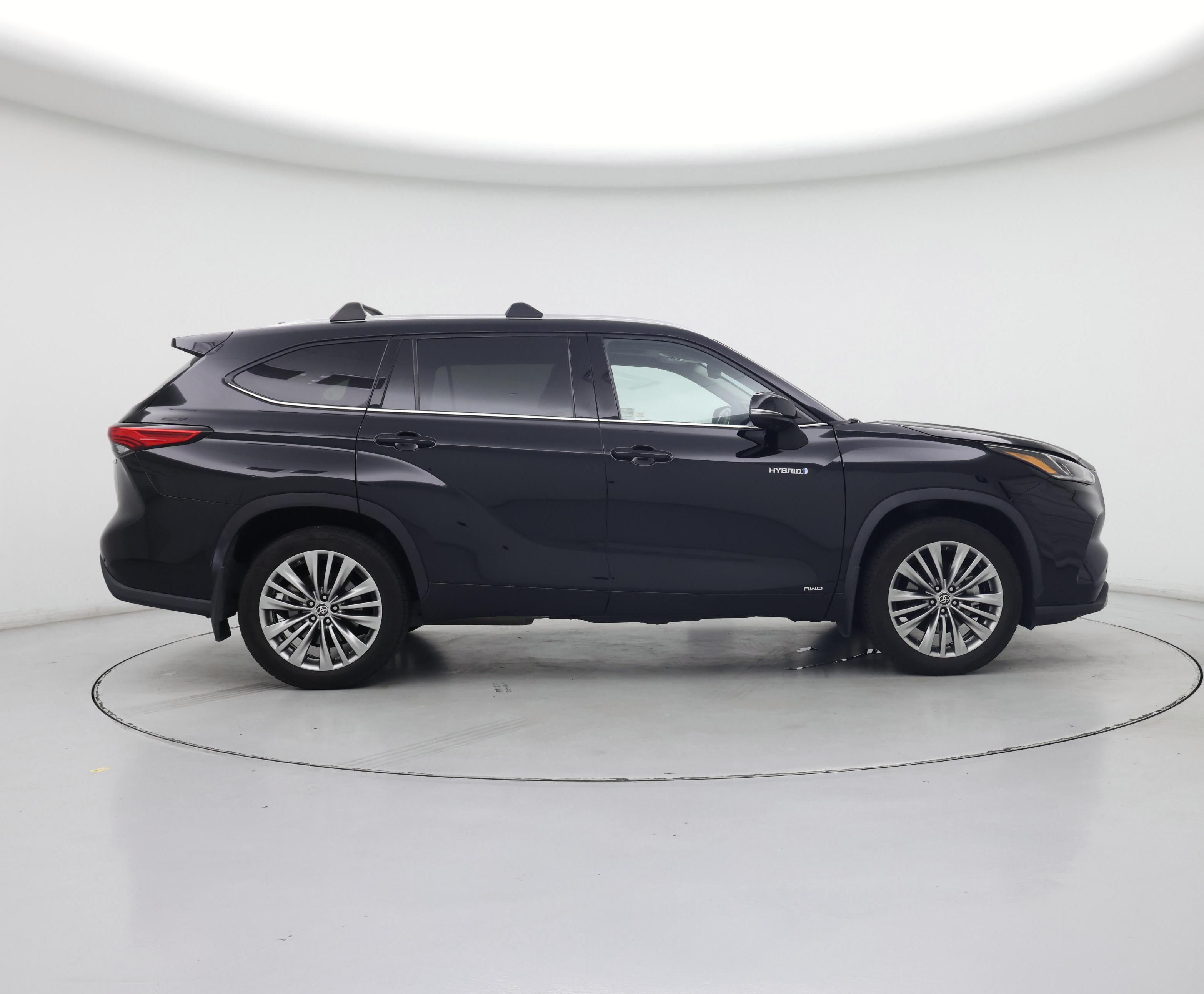 Thumbnail: 2020 Toyota Highlander - 7