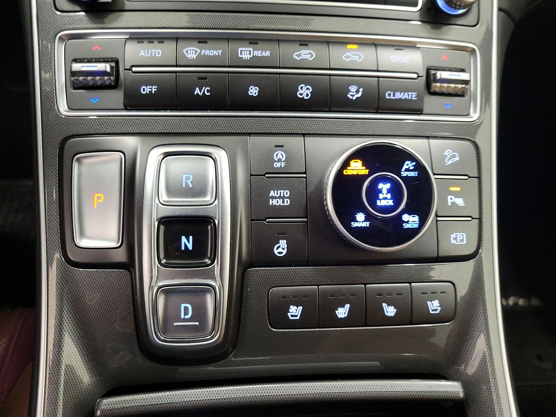 Thumbnail: 2021 Hyundai Santa Fe - 18