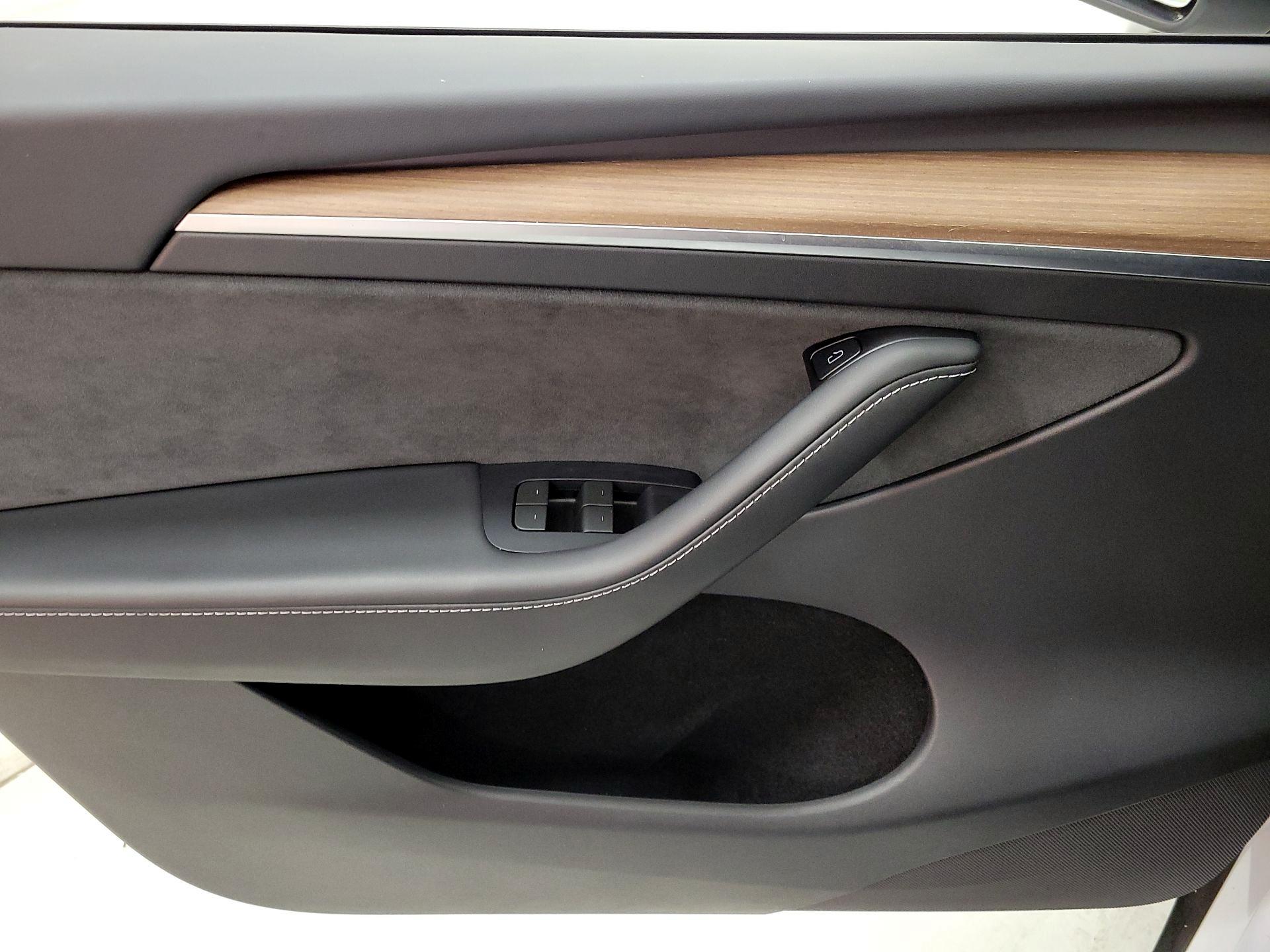 Thumbnail: 2024 Tesla Model Y - 12