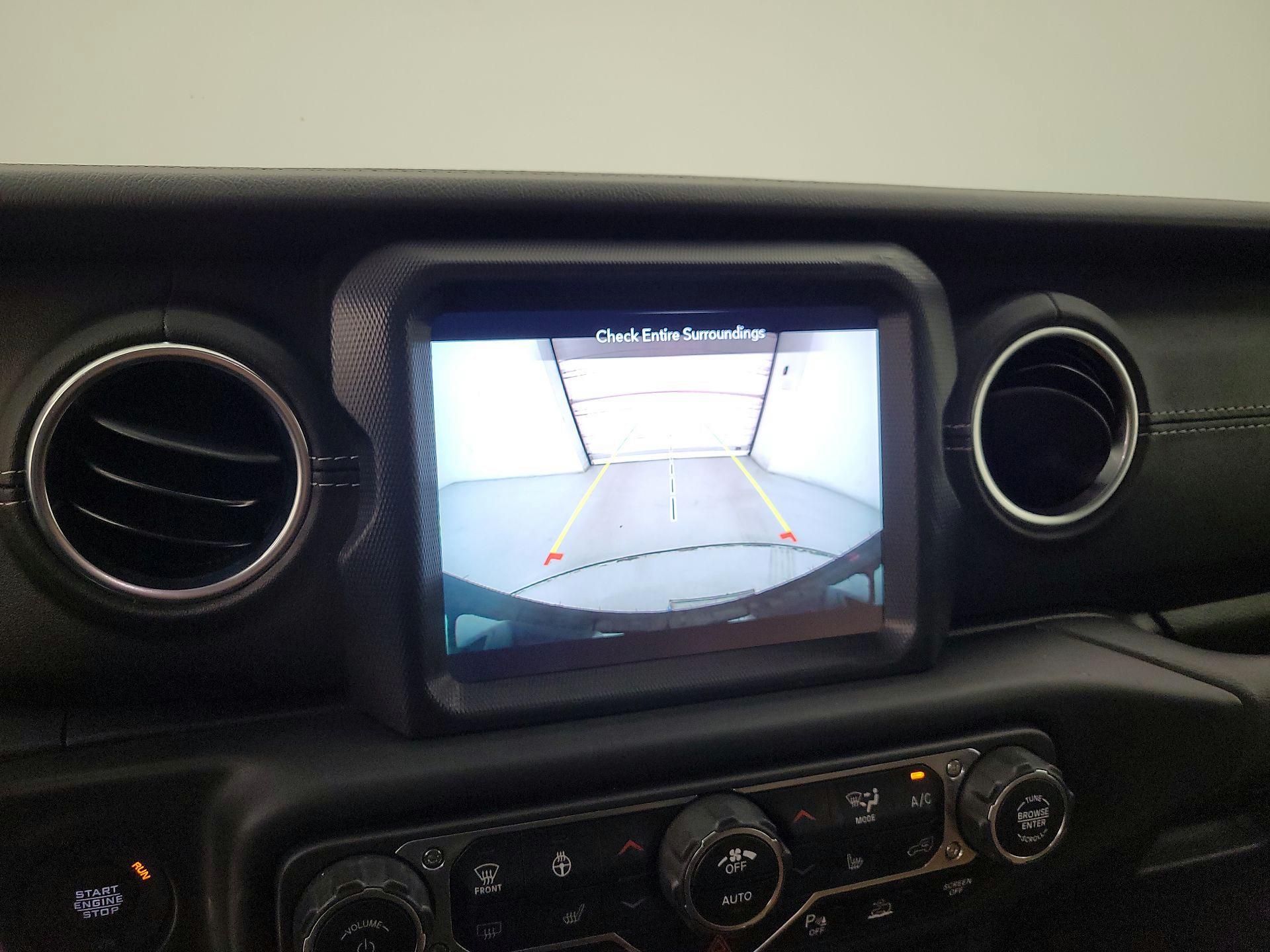 Thumbnail: 2021 Jeep Wrangler - 15