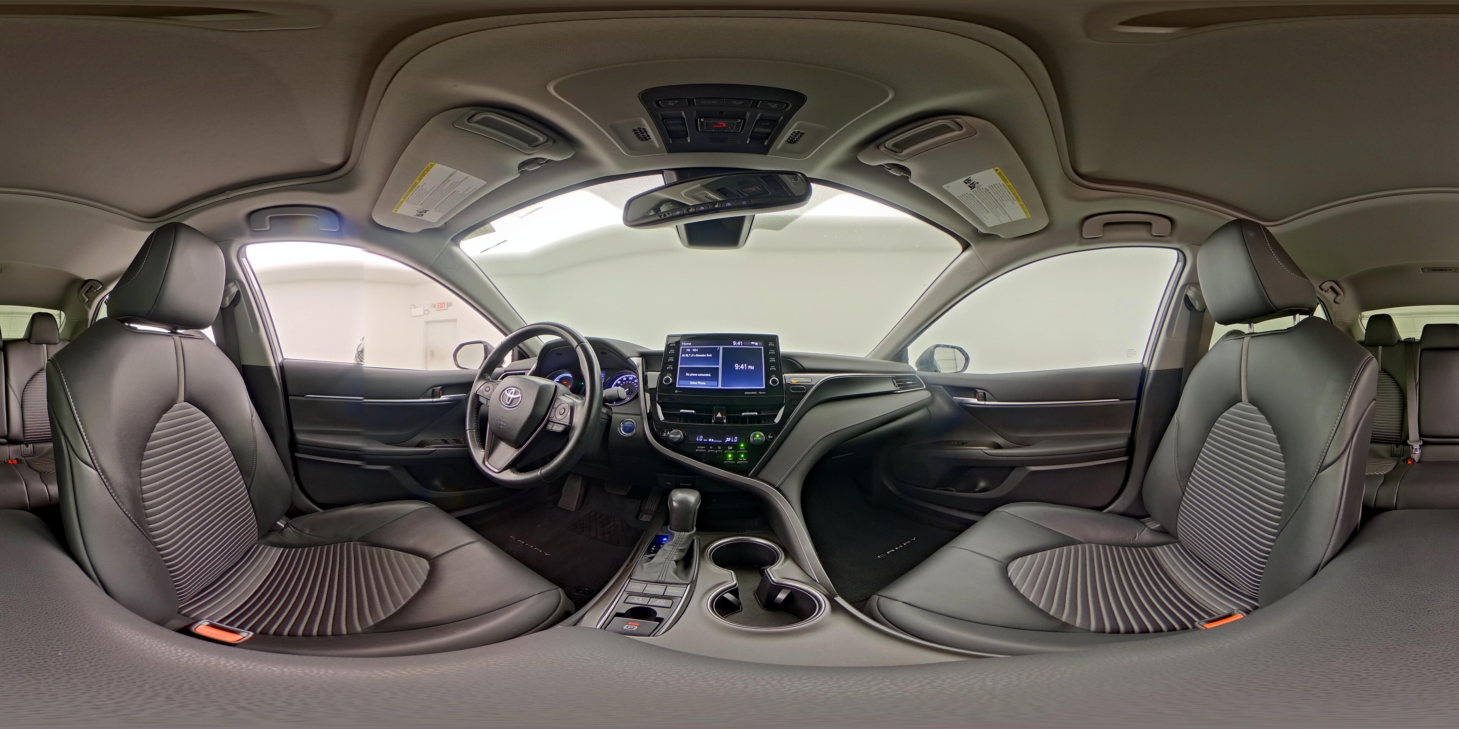 2024 Toyota Camry SE - Photo 25