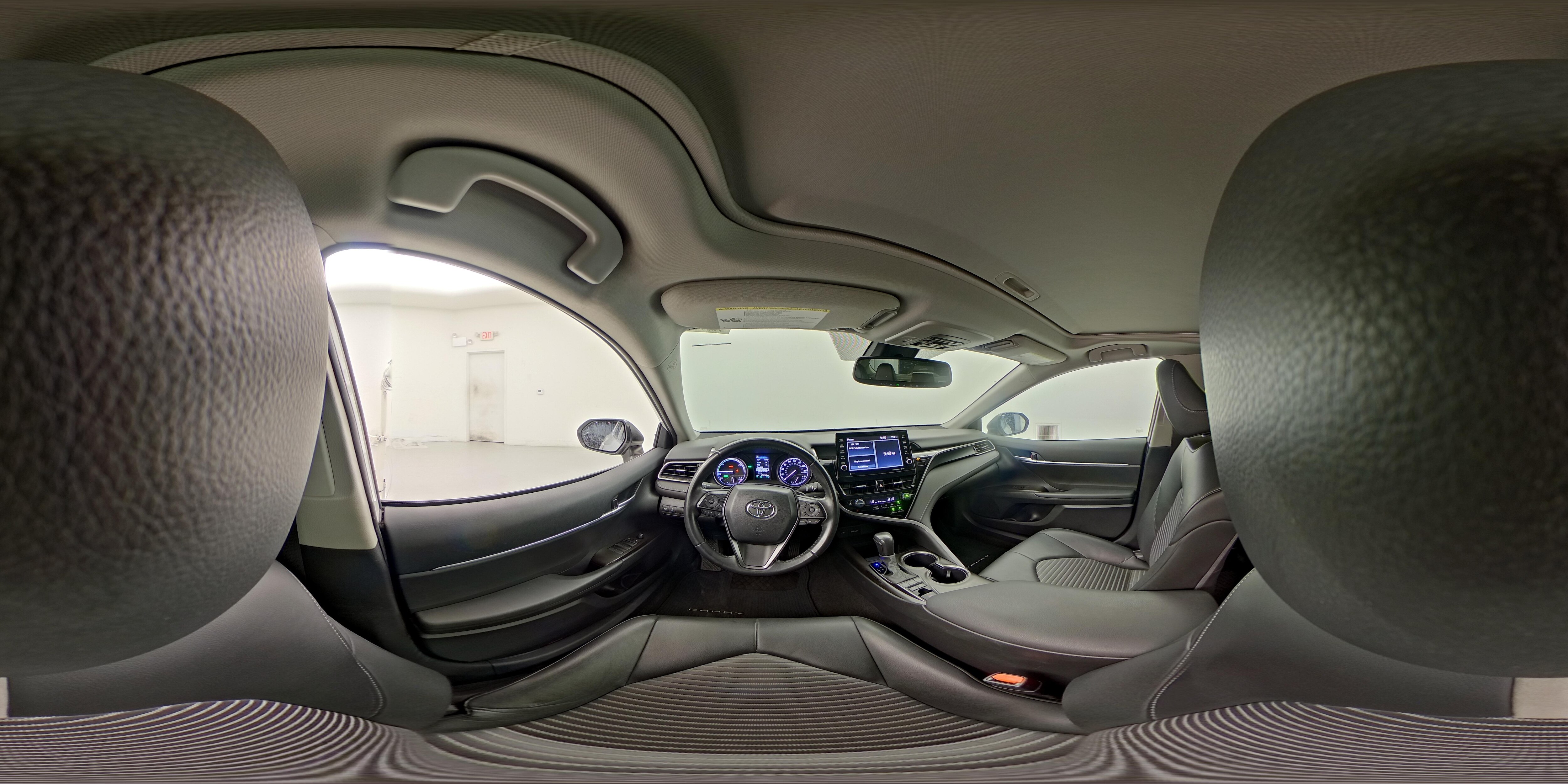 2024 Toyota Camry SE - Photo 27
