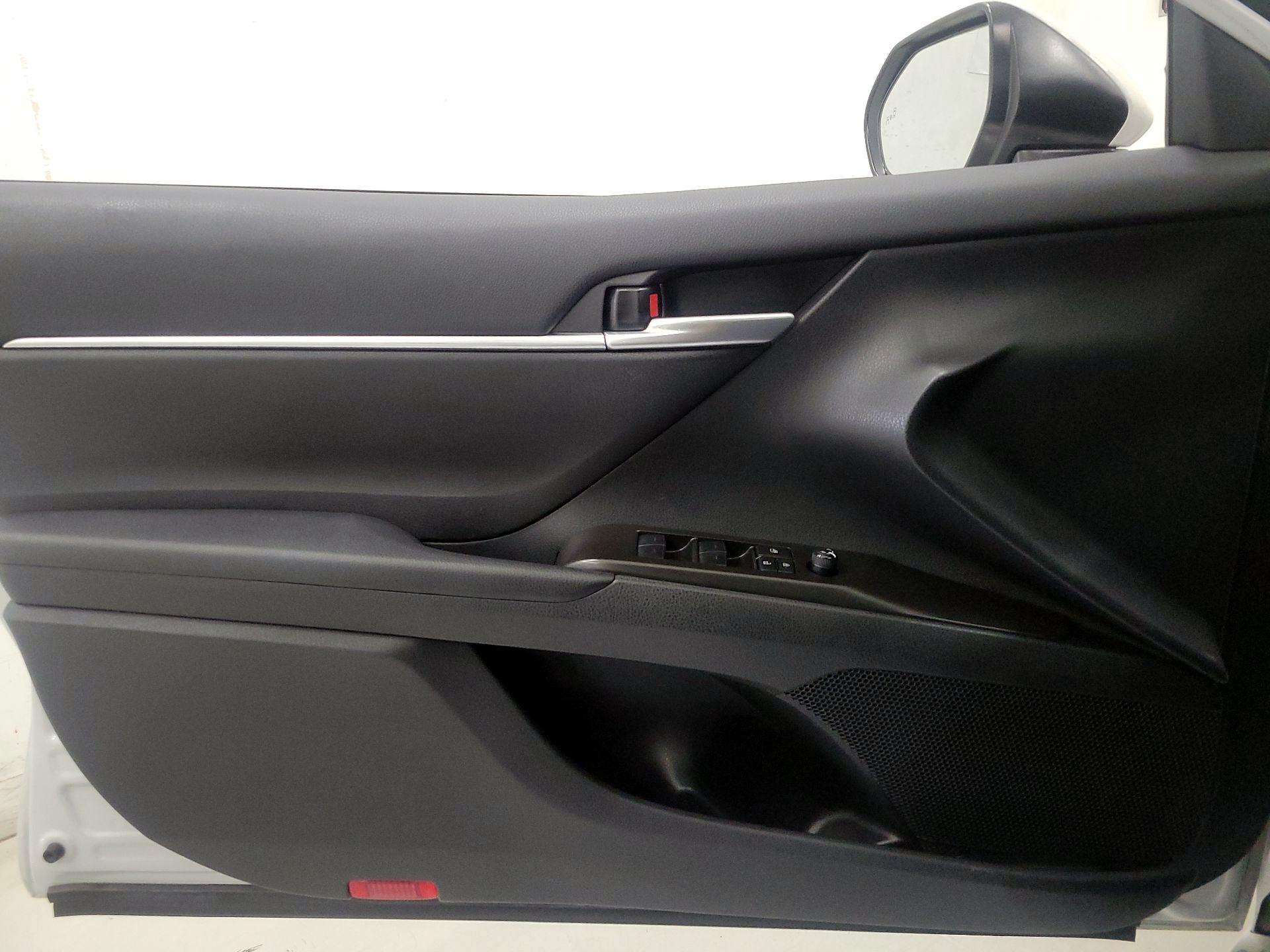 Thumbnail: 2024 Toyota Camry - 12