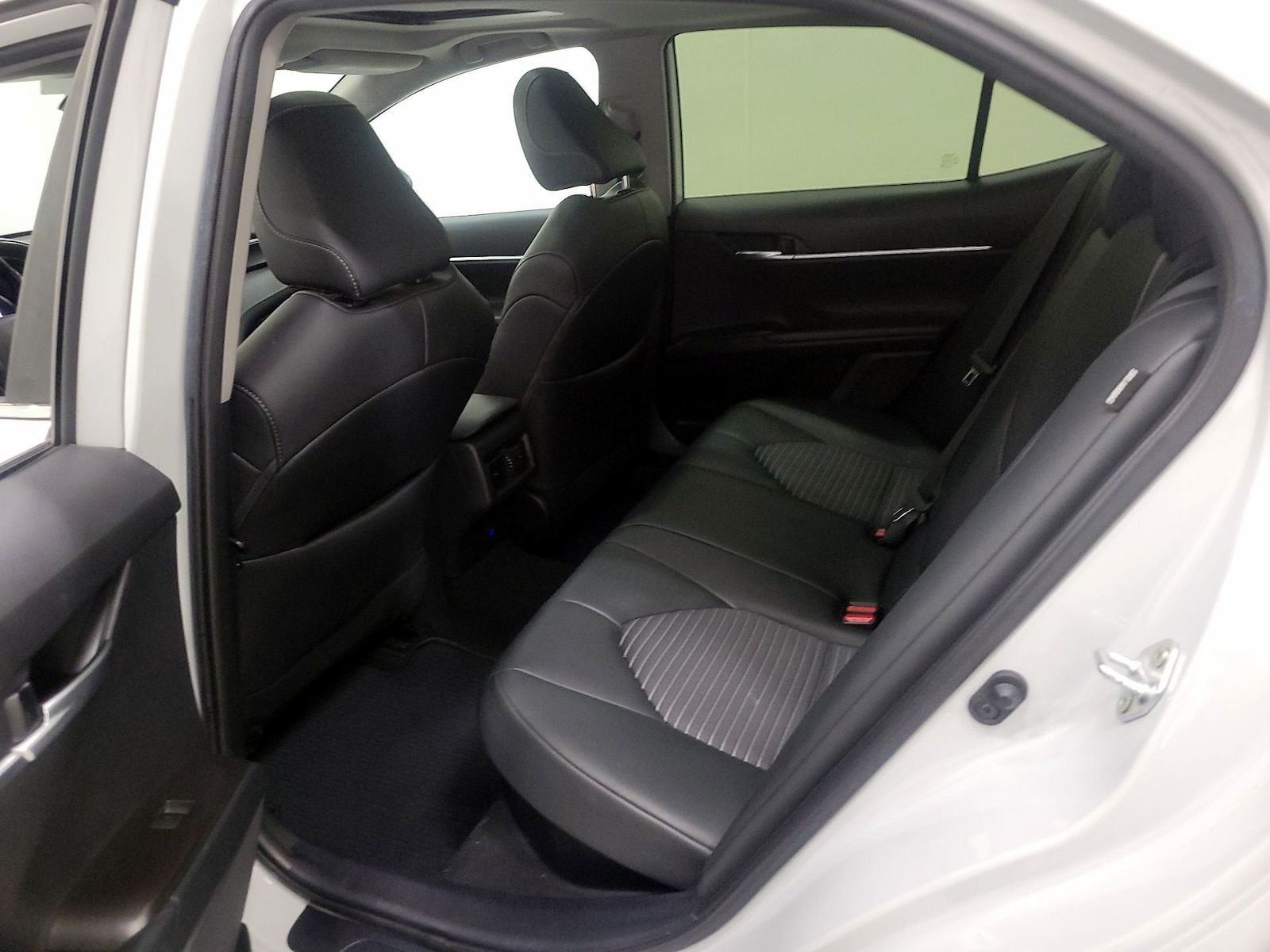 2024 Toyota Camry SE - Photo 21