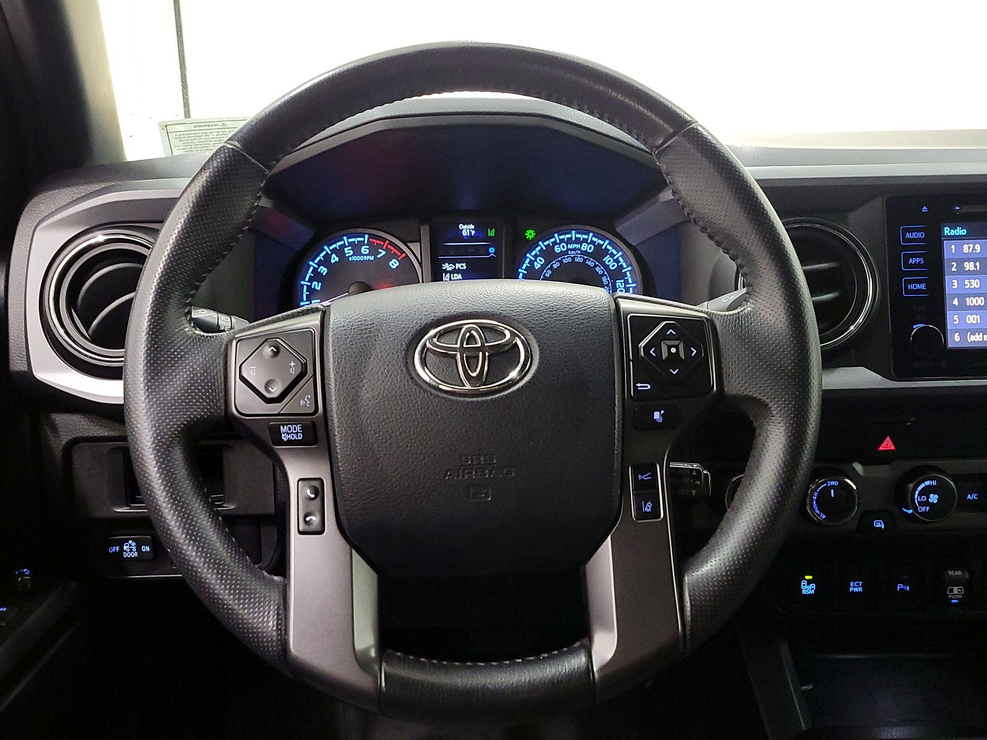 Thumbnail: 2019 Toyota Tacoma - 10