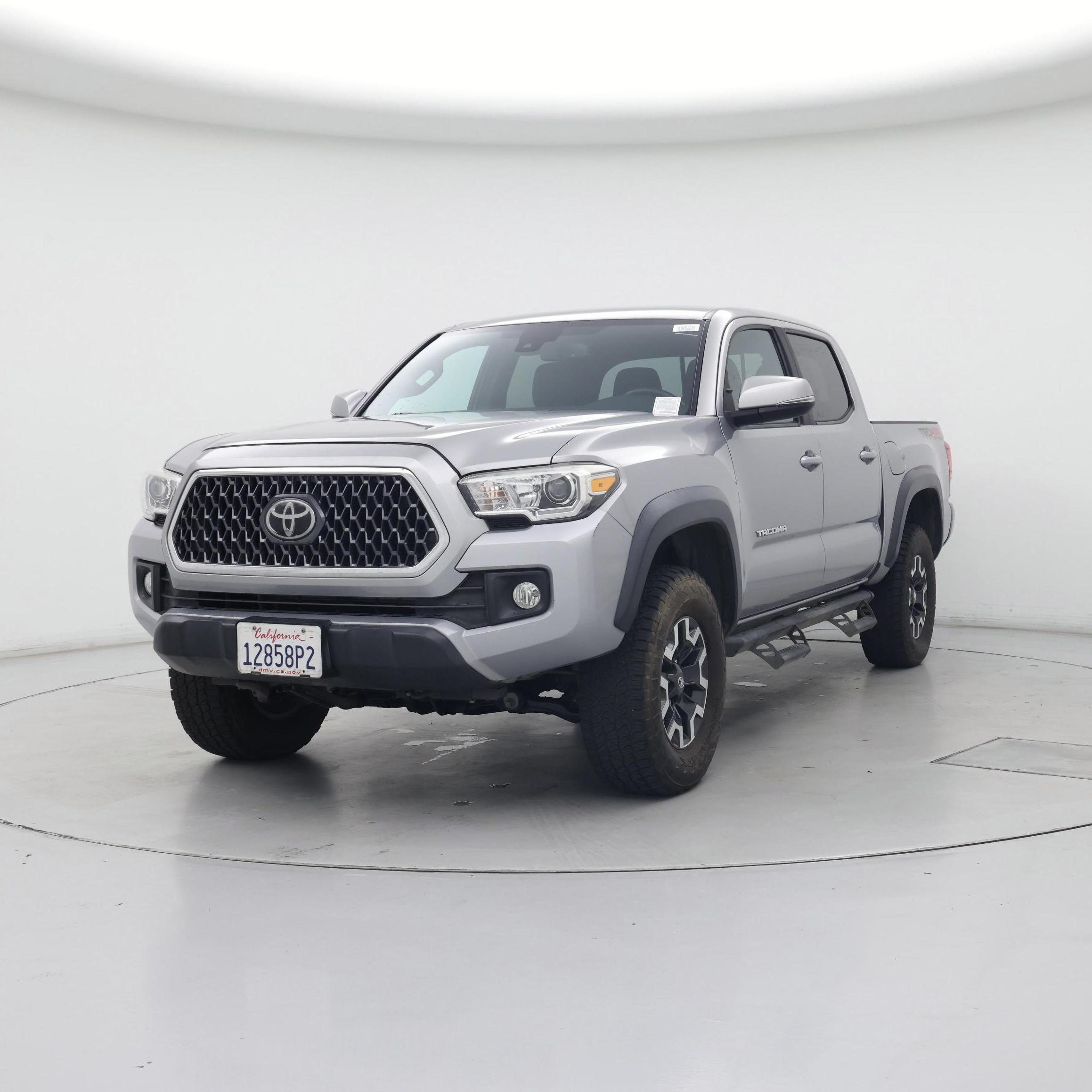 Thumbnail: 2019 Toyota Tacoma - 4