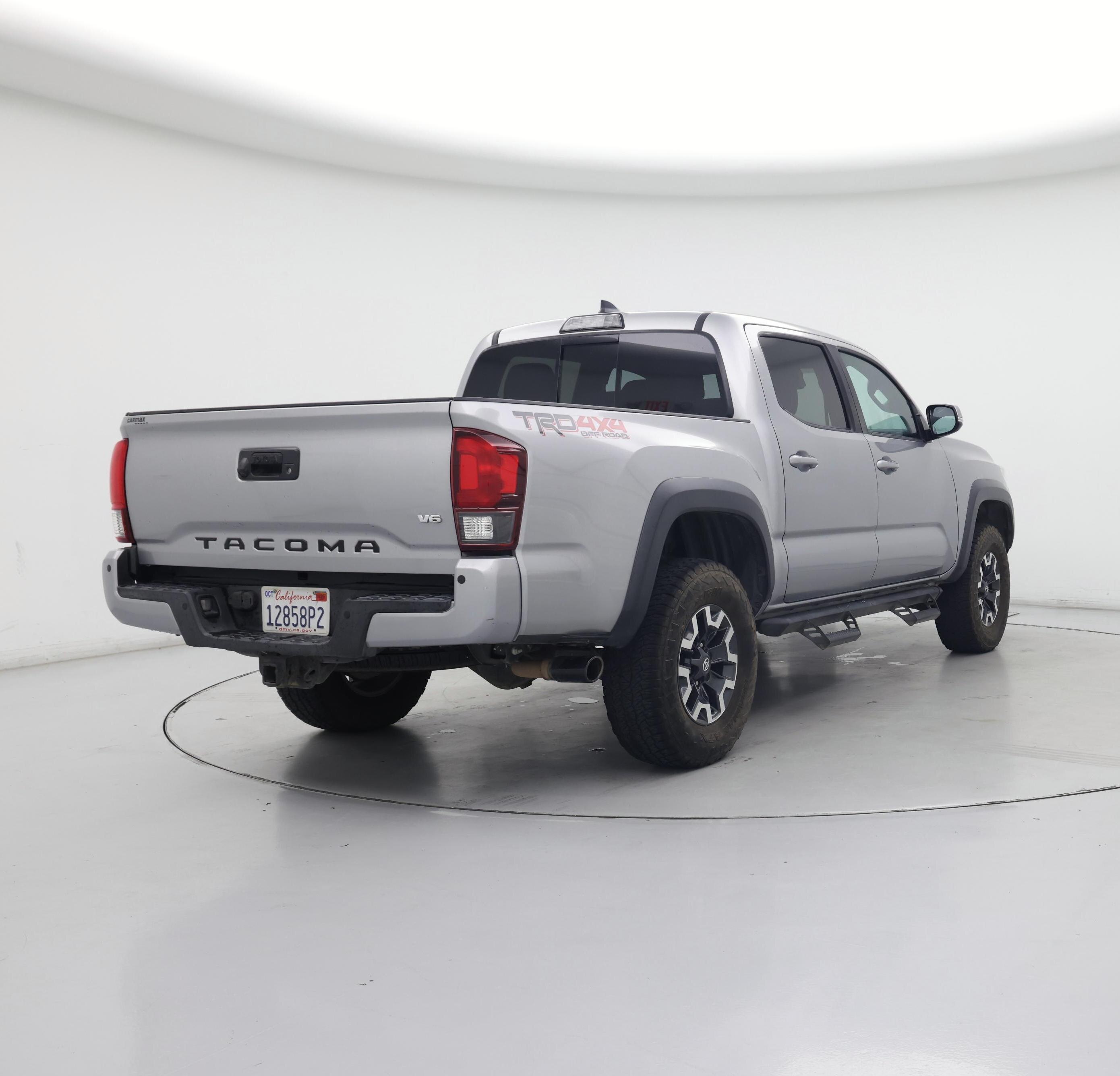 Thumbnail: 2019 Toyota Tacoma - 8