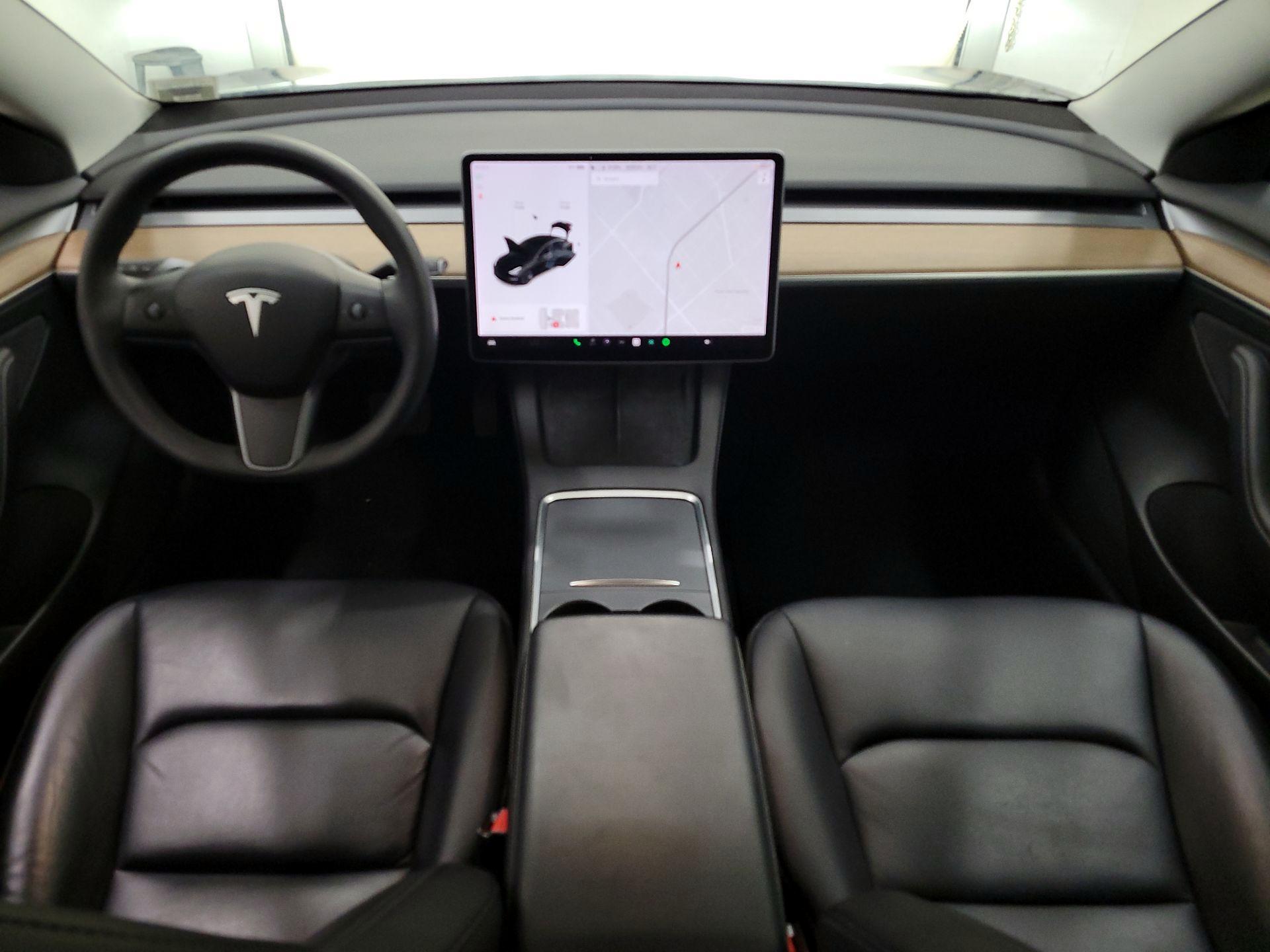 Thumbnail: 2022 Tesla Model 3 - 9