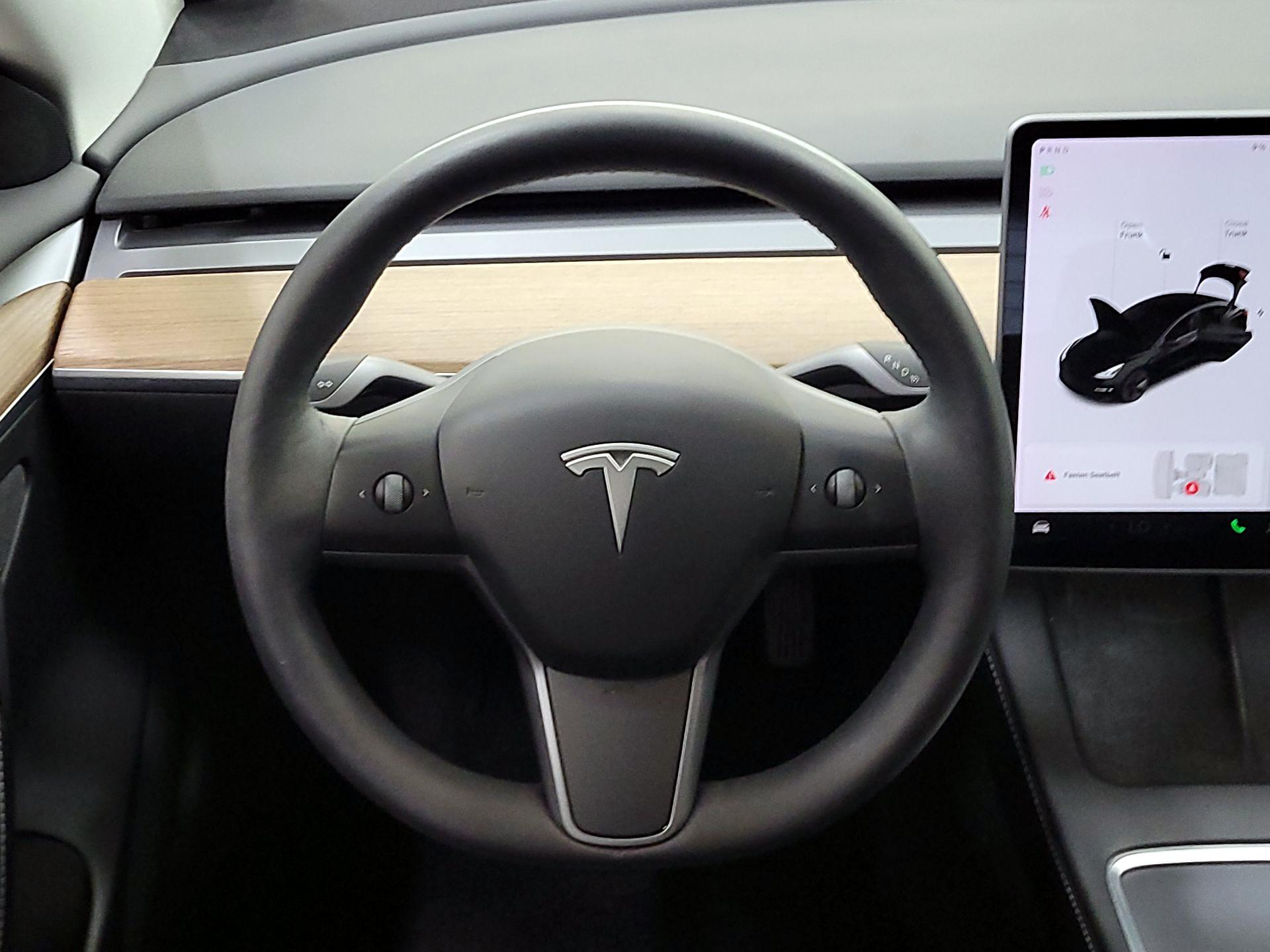Thumbnail: 2022 Tesla Model 3 - 10