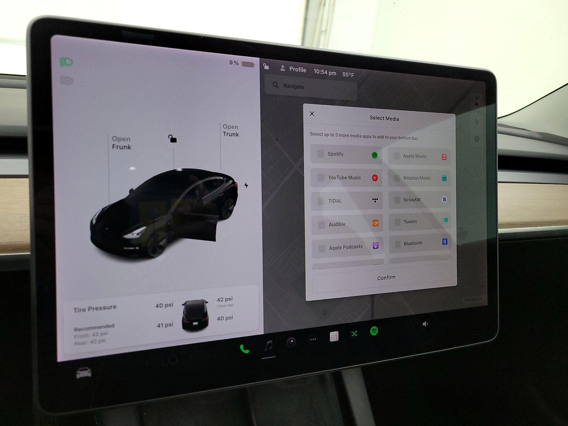 Thumbnail: 2022 Tesla Model 3 - 15