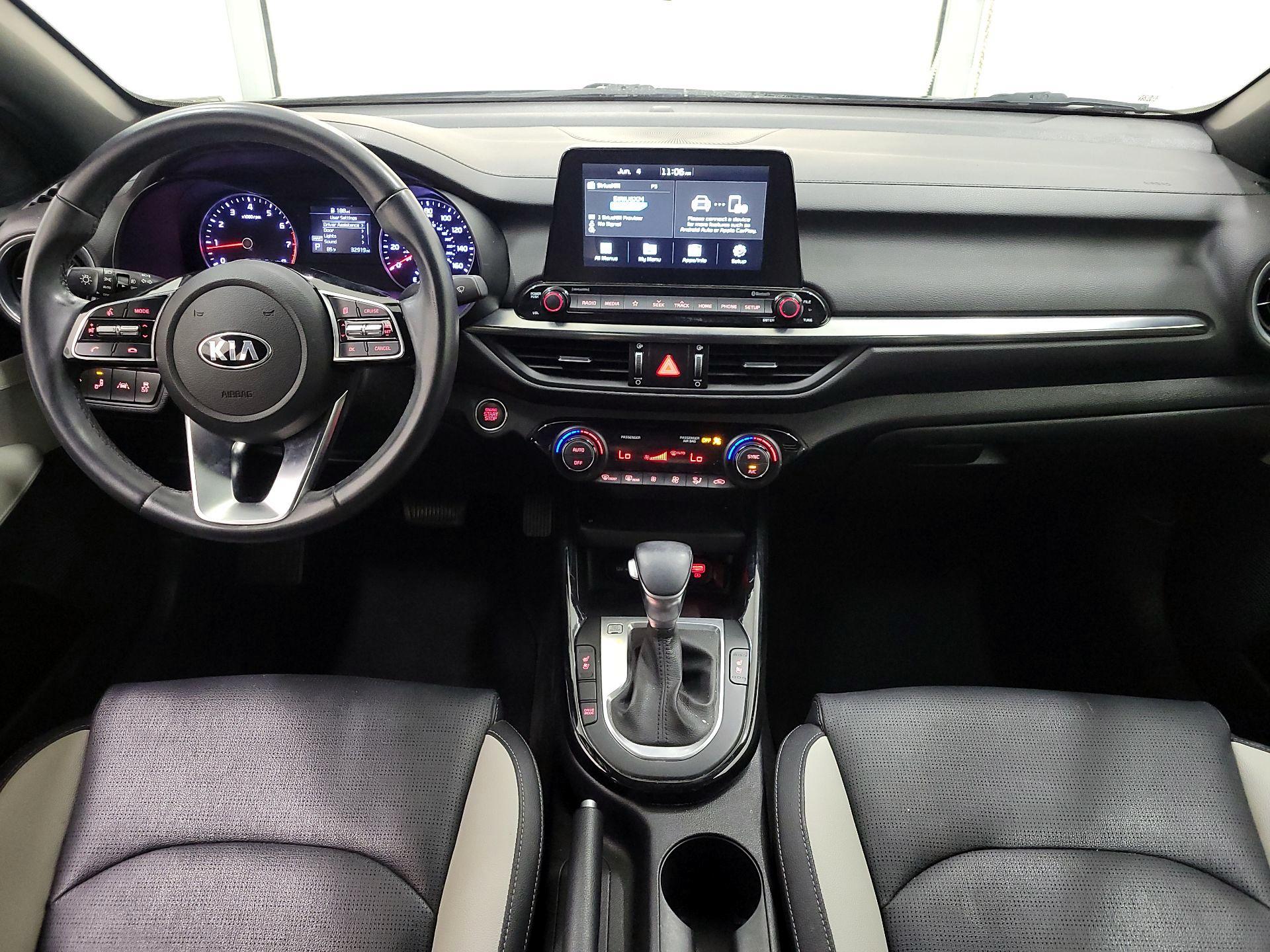 Thumbnail: 2020 Kia Forte - 9