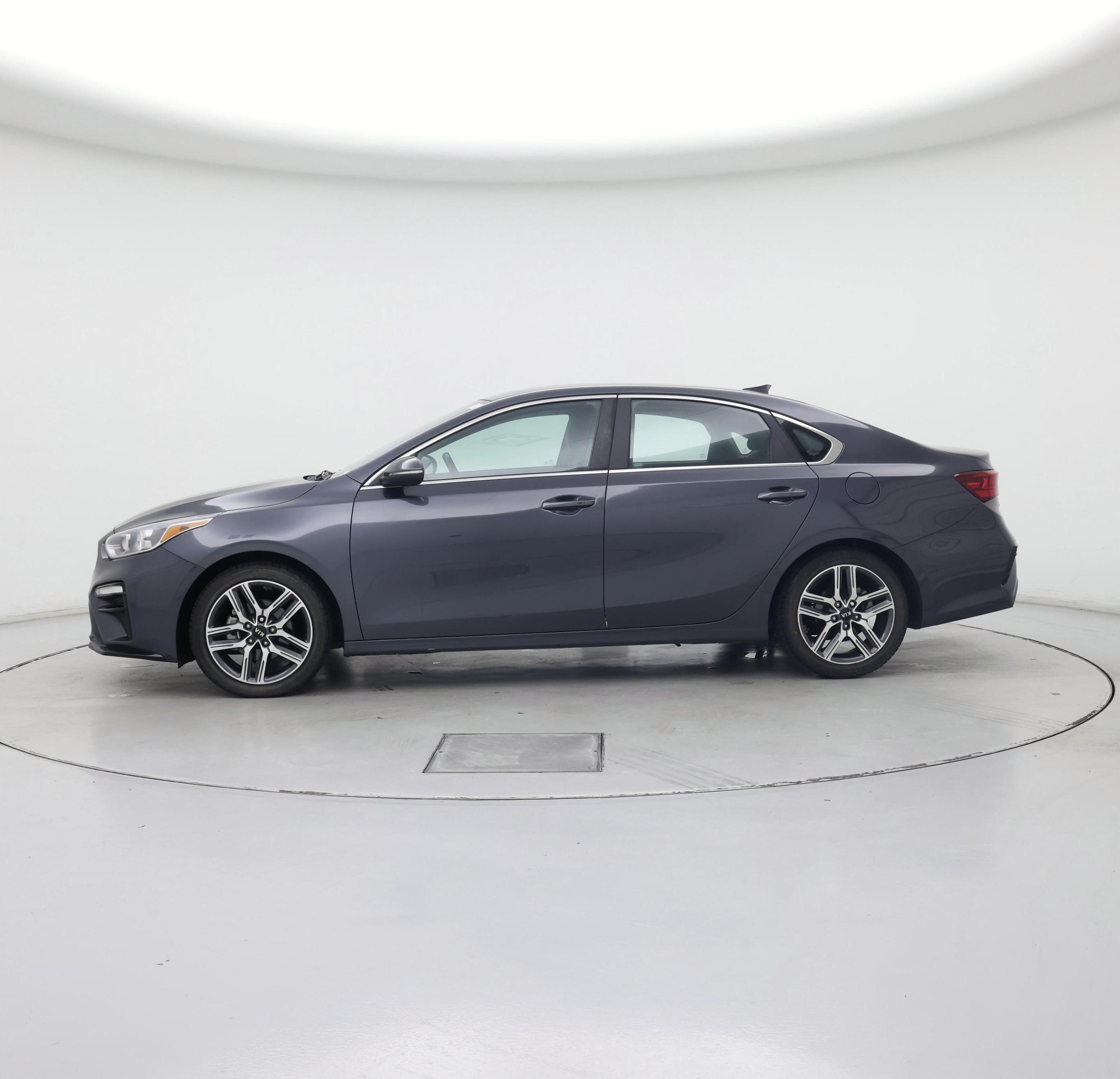 Thumbnail: 2020 Kia Forte - 3