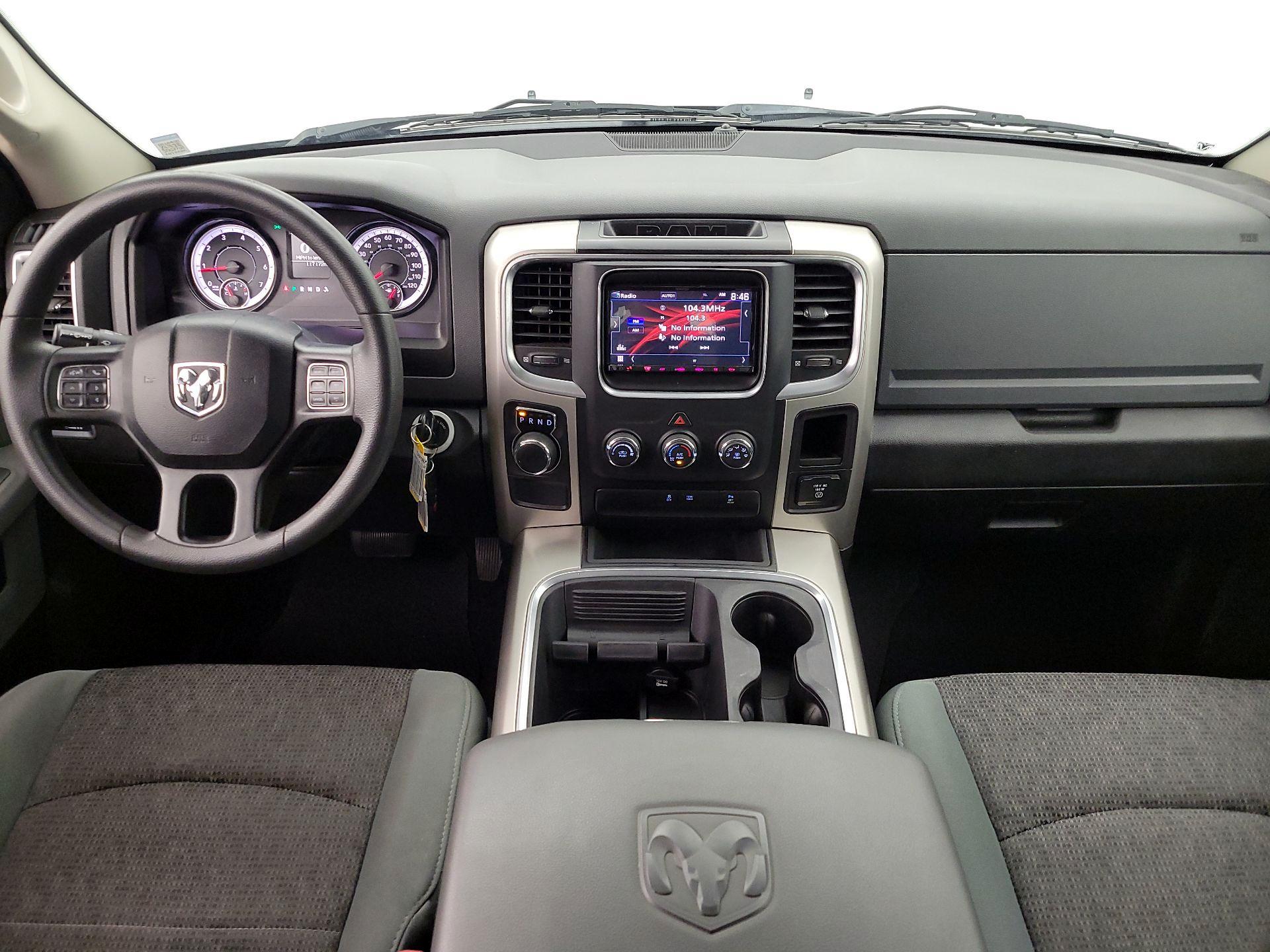 Thumbnail: 2020 RAM 1500 Classic - 9