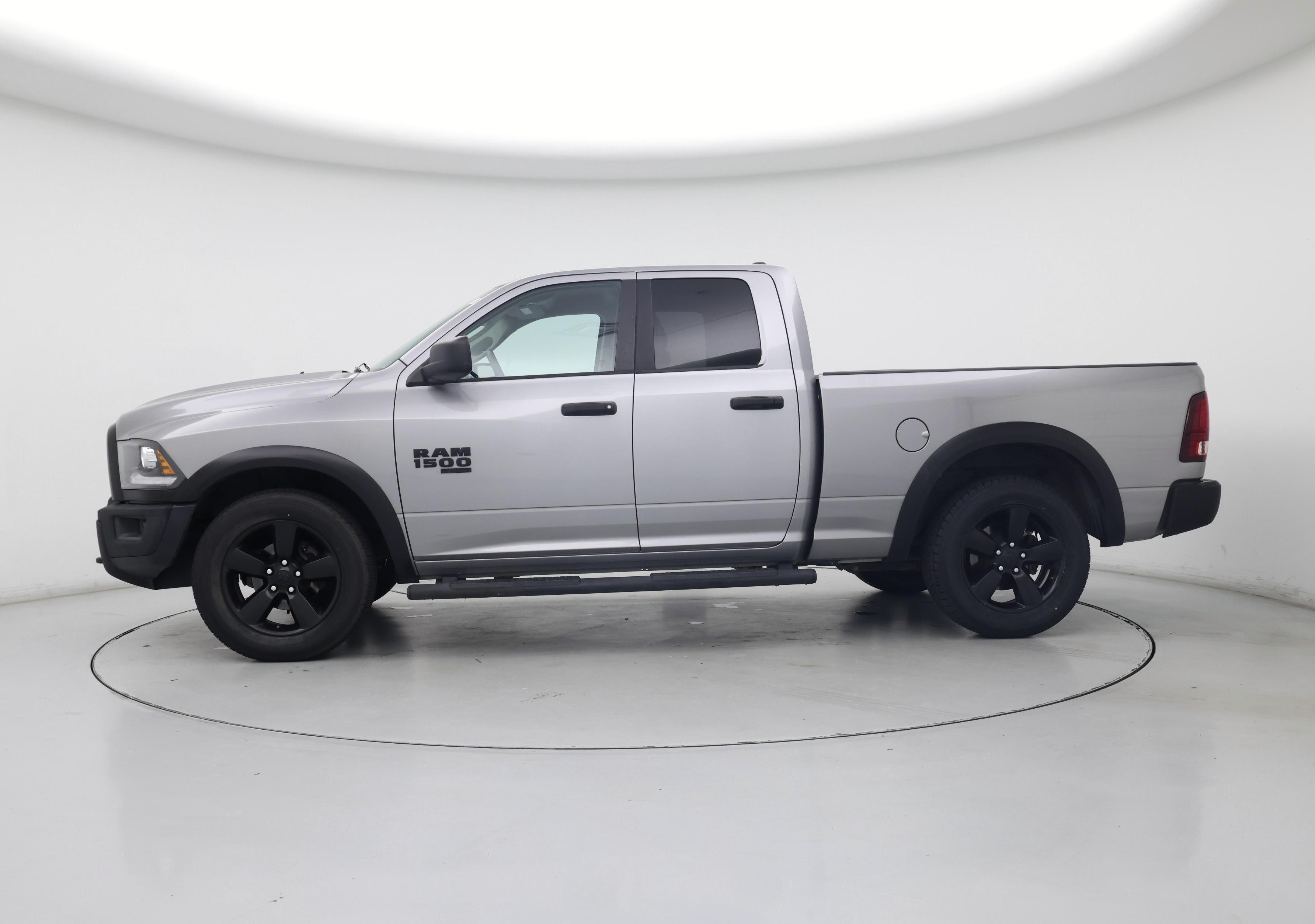 Thumbnail: 2020 RAM 1500 Classic - 3